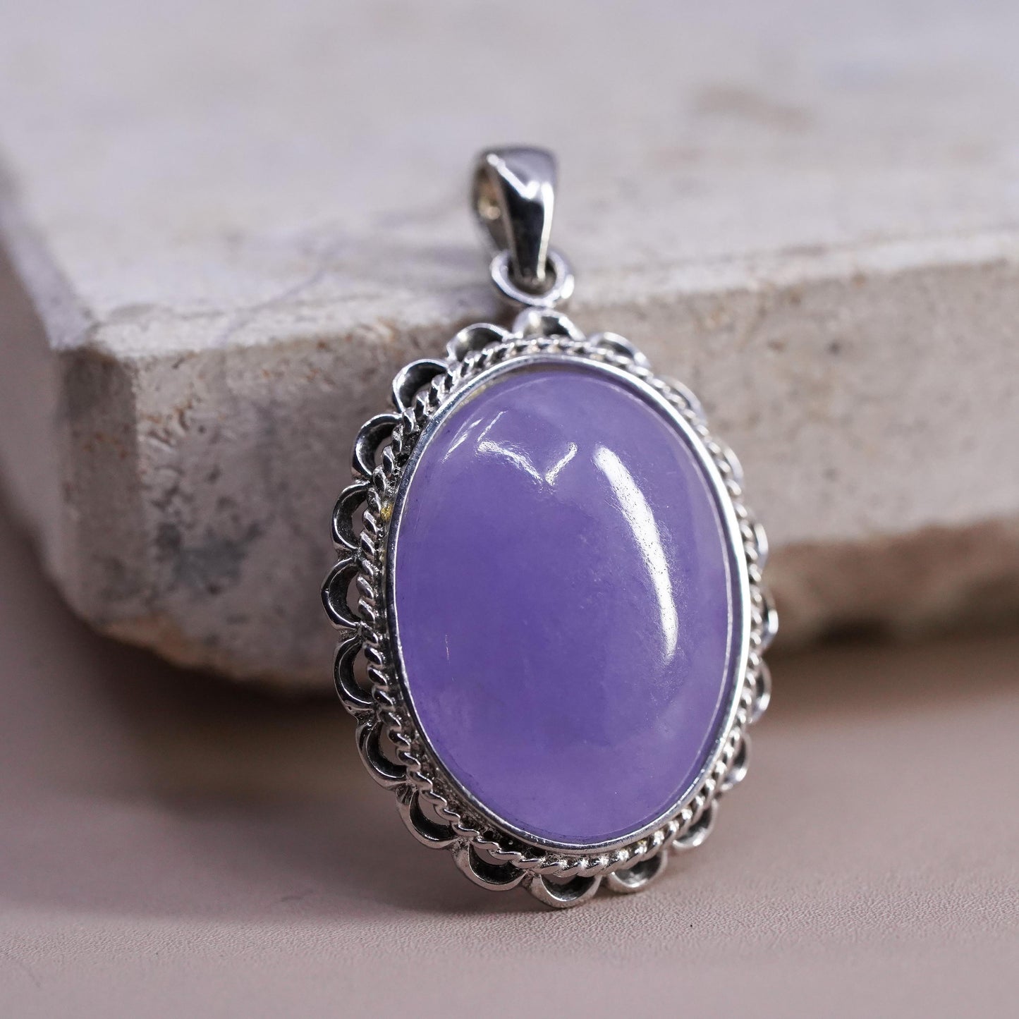 Vintage GSJ sterling 925 silver oval pendant with purple jade