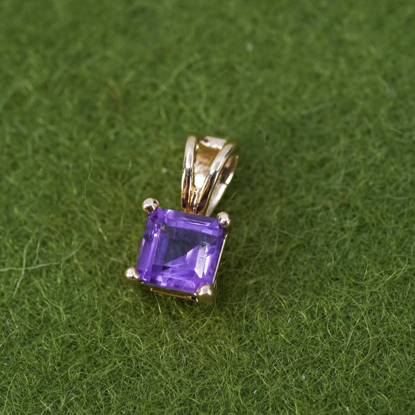 Vintage vermeil gold over sterling 925 silver pendant with amethyst