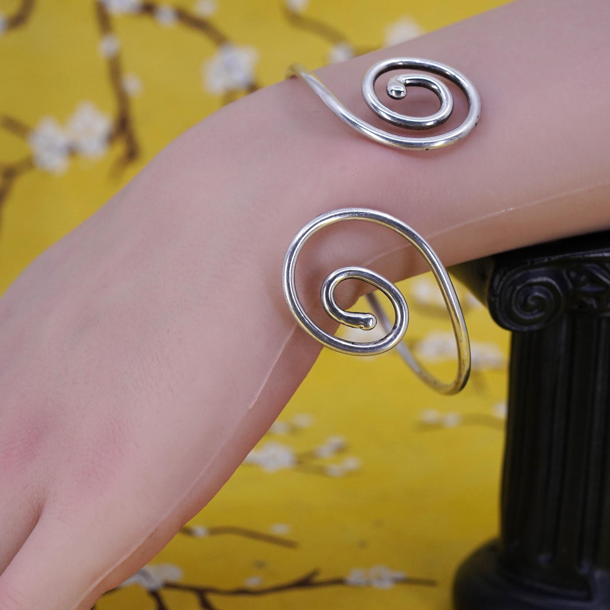 8”, Native American Dennis Ramone Sterling silver bracelet, 925 spiral cuff