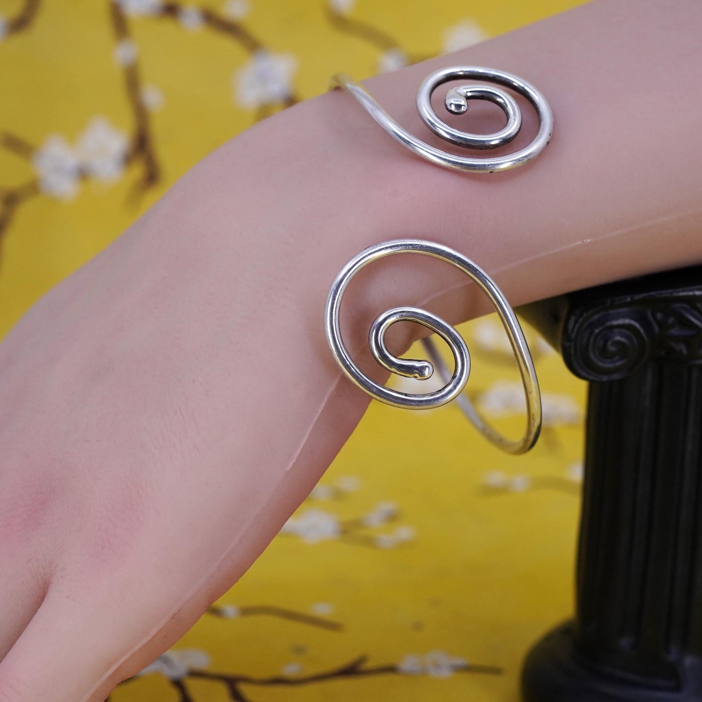 8”, Native American Dennis Ramone Sterling silver bracelet, 925 spiral cuff