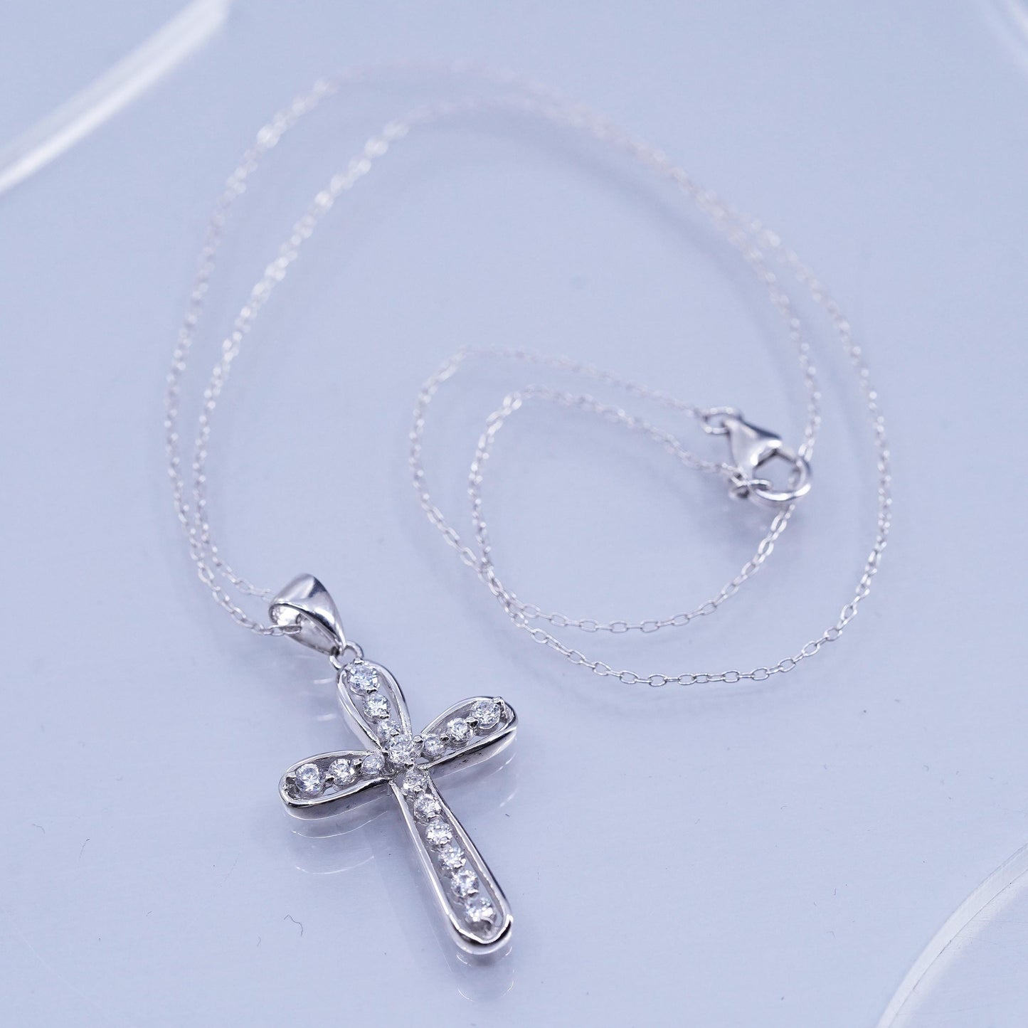 18”, vintage Sterling 925 silver circle necklace with cross pendant and cz