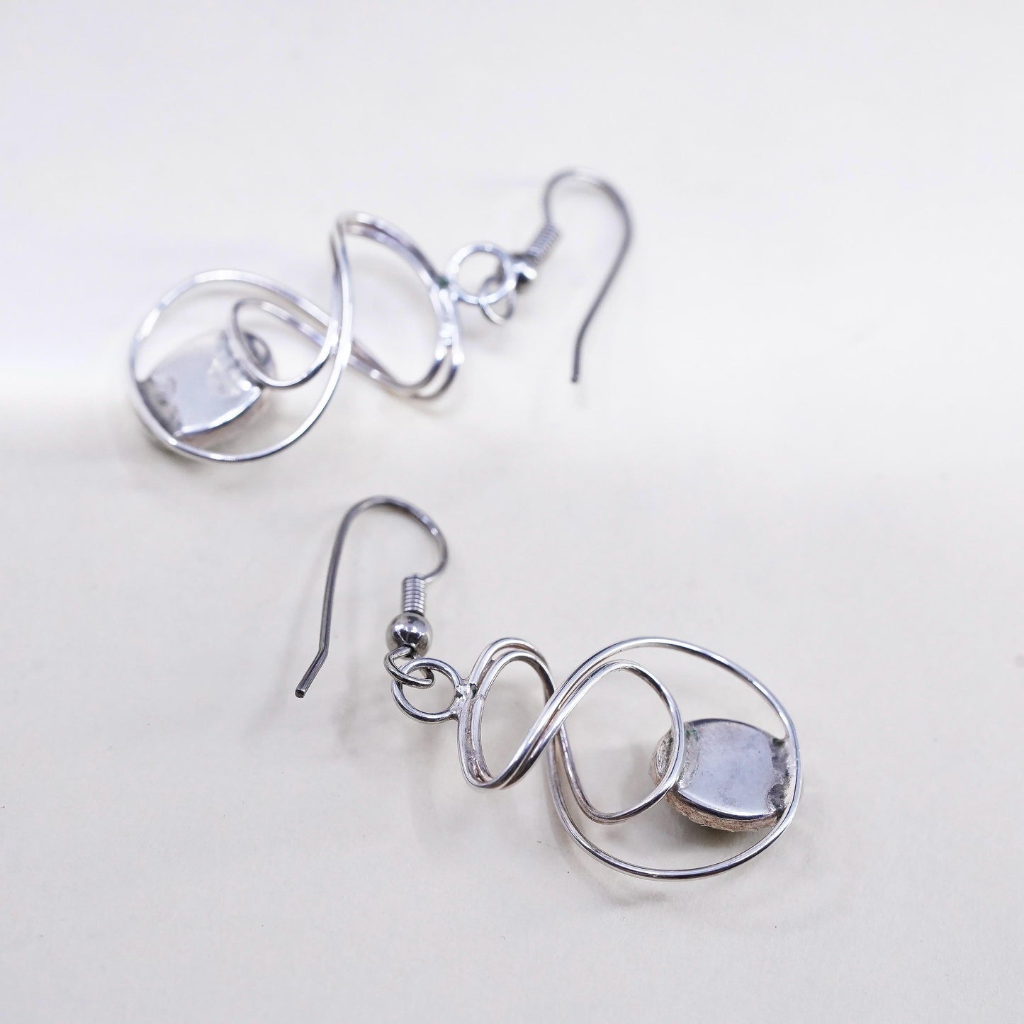 VTG Southwestern Sterling silver earrings, twisted 925 wired dangles hematite