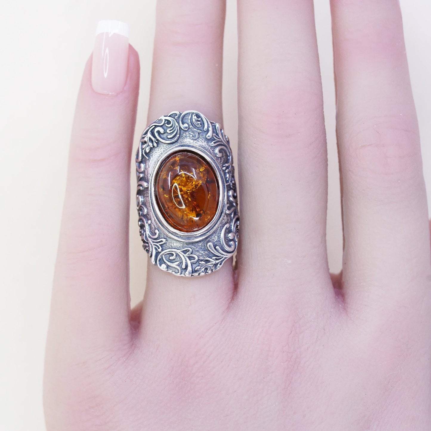 Size 7.25, Israel PZ Israel Sterling Silver Oval Amber Ring, Leaf Vine Band