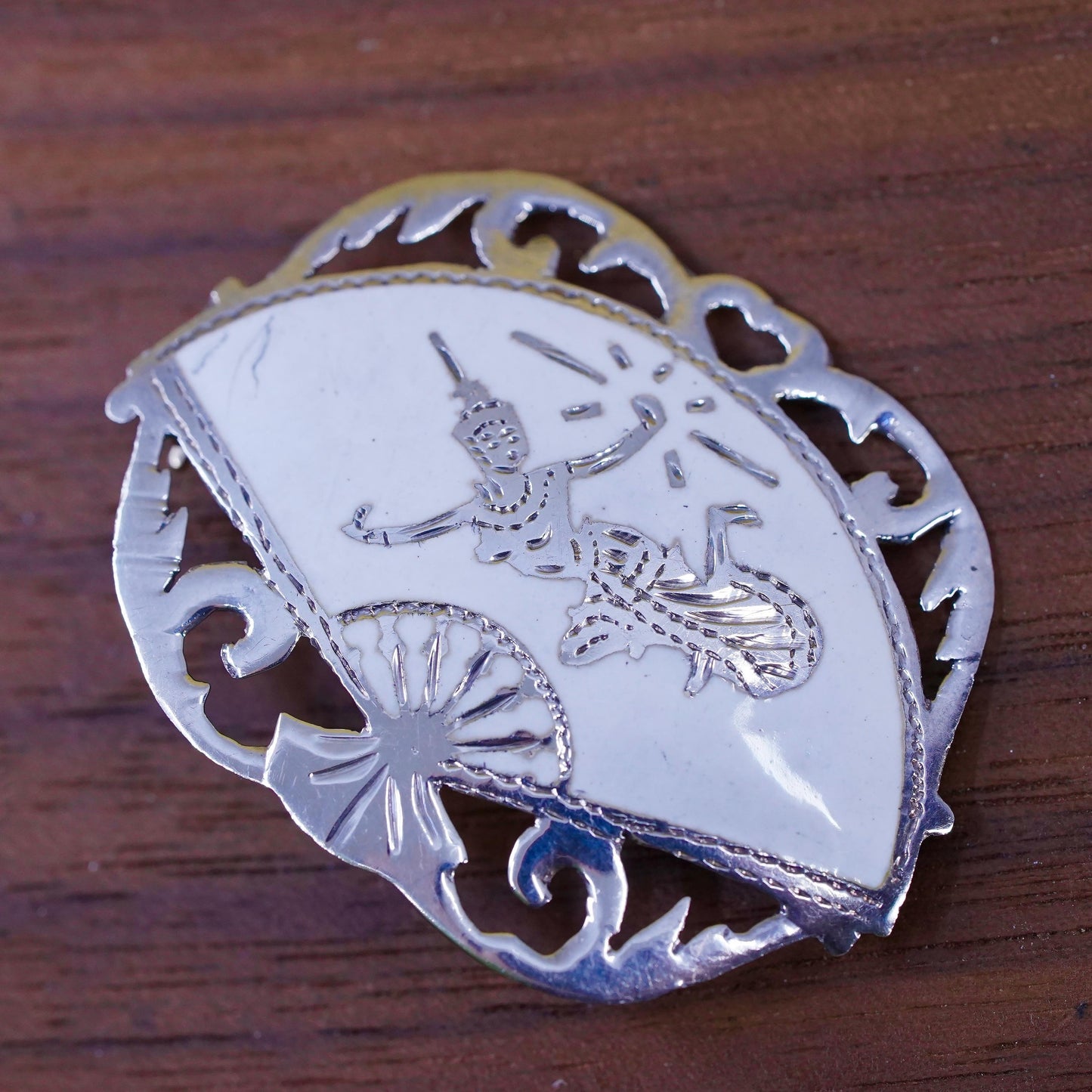 Vintage Indian SIAM white enamel sterling 925 silver fan brooch with goddess