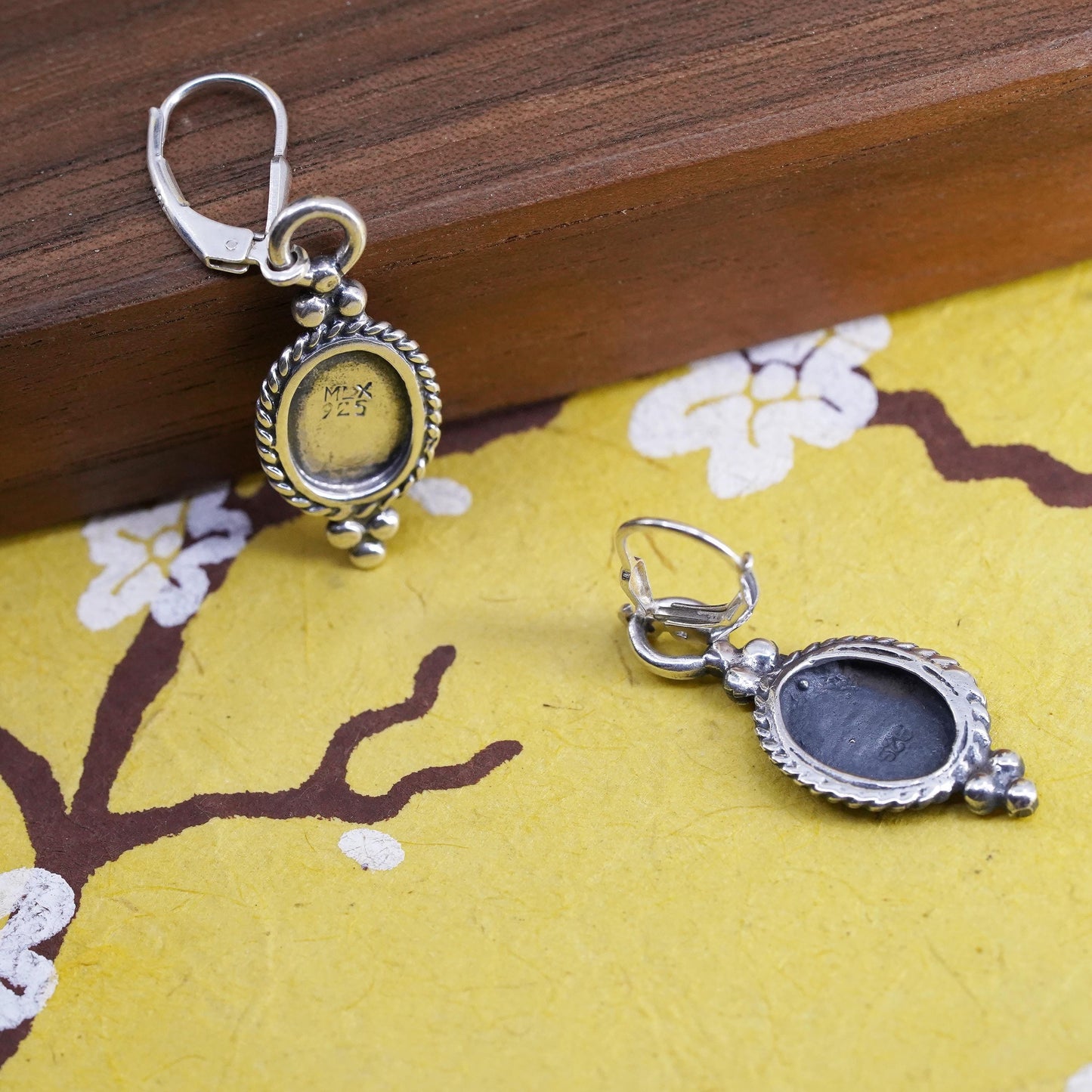 Vintage Sterling 925 silver handmade Oval Drop Dangle Earrings w/ cable around