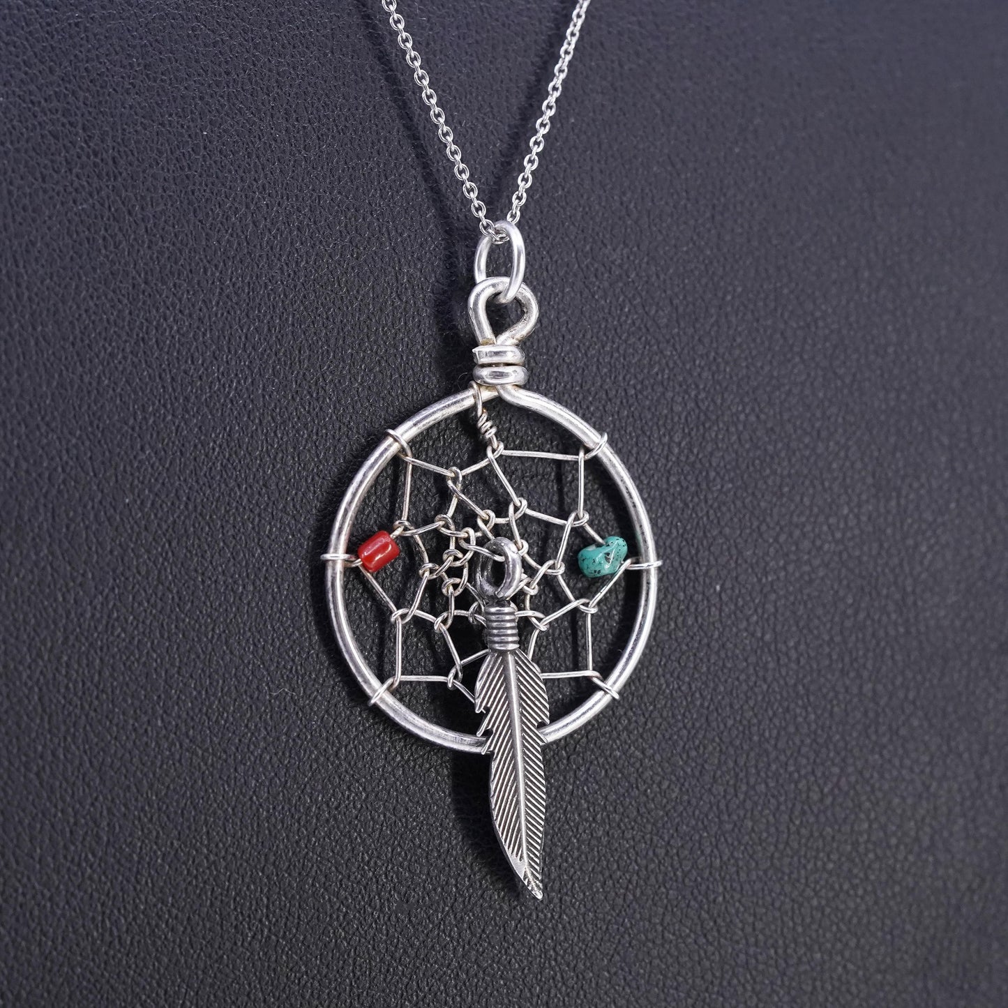 18", Native American Sterling 925 Sterling silver necklace feather pendant