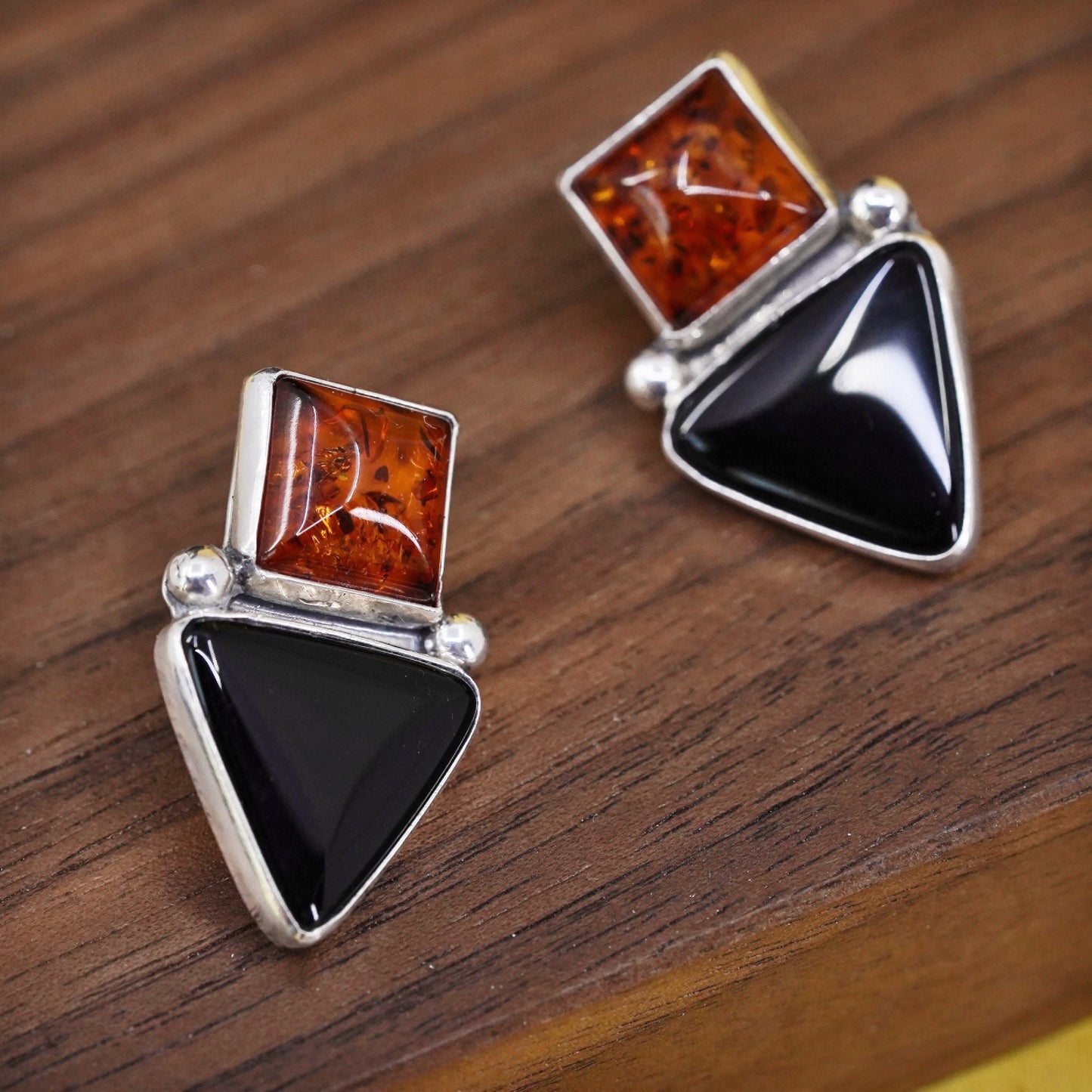Vintage Native American sterling 925 silver studs earrings w/ amber onyx inlay