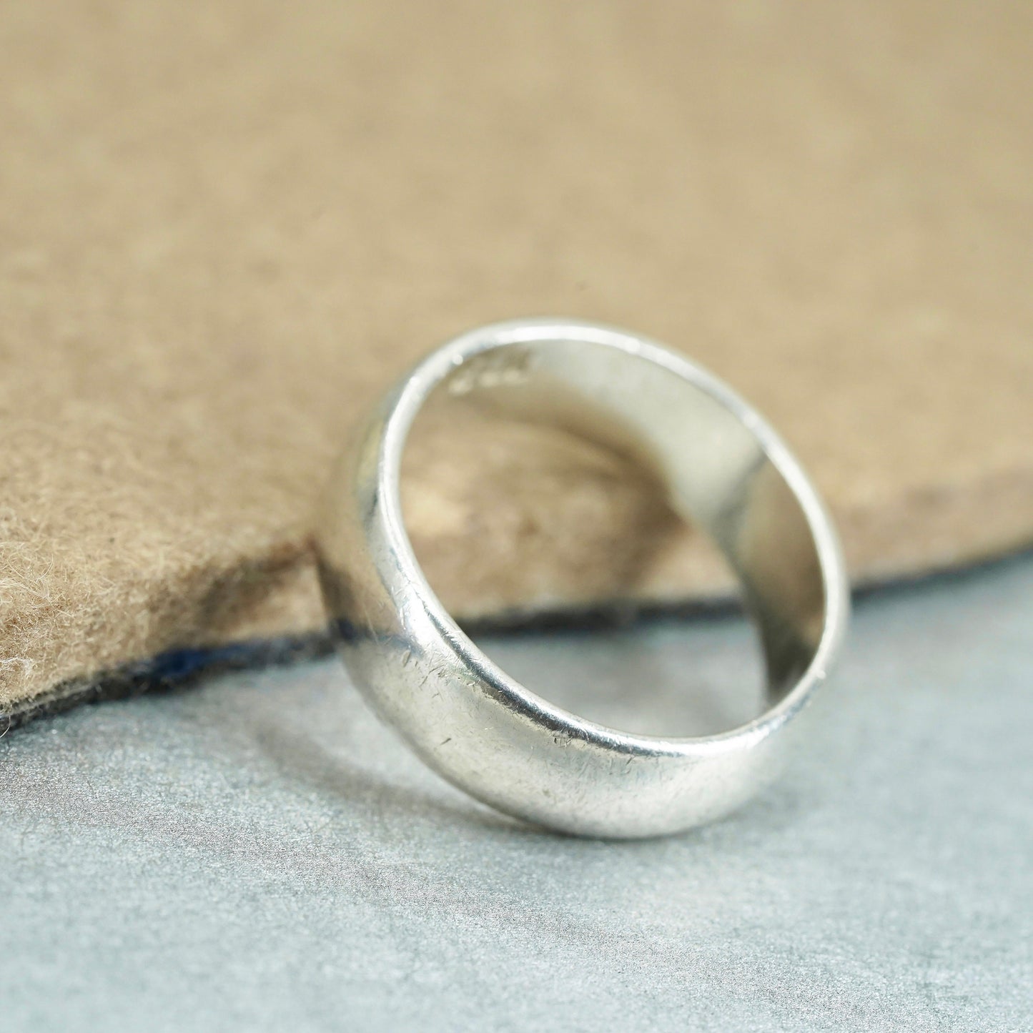 Size 8.75, vintage southwestern Sterling 925 silver wedding ring, band