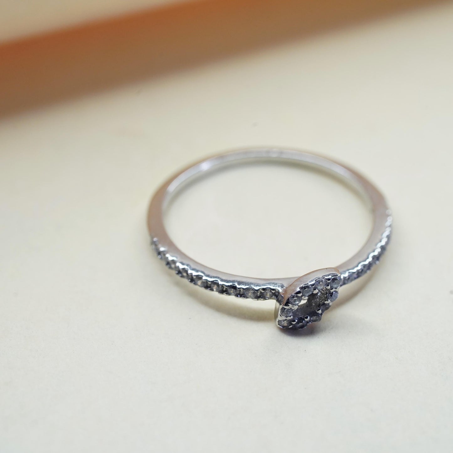Size 7, vintage sterling 925 silver ring with cluster CZ, stackable band