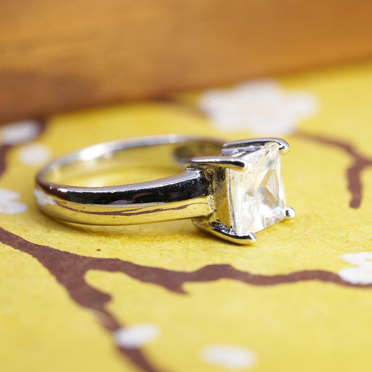 Size 6, vintage Sterling 925 silver anniversary ring with square clear cz