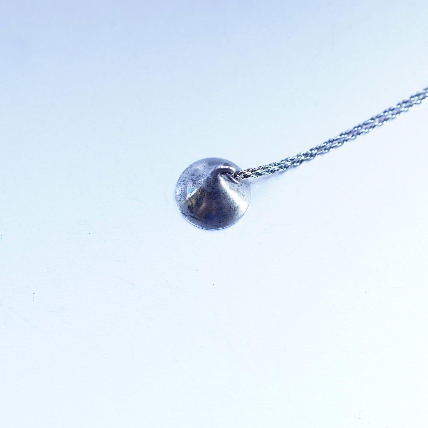 24”, Sterling 925 silver Singapore rope necklace with kiss chocolate pendant