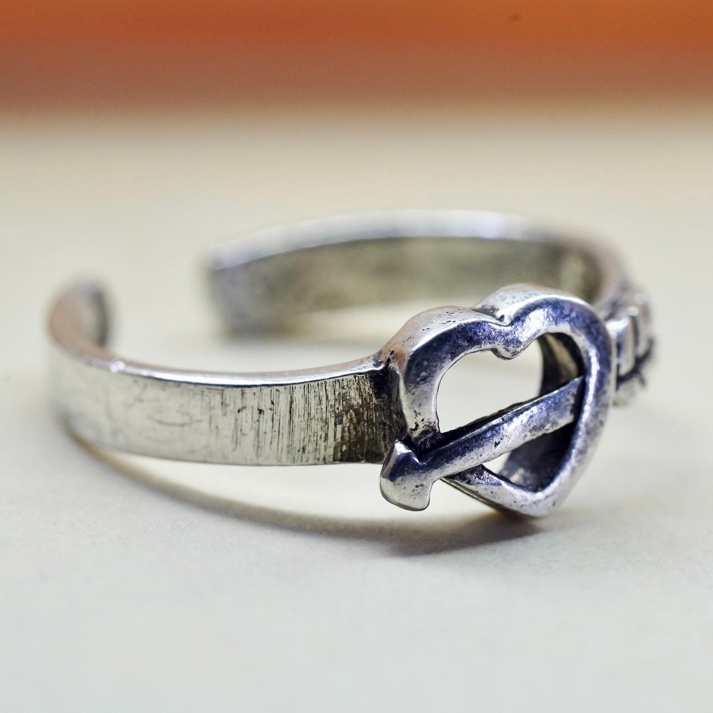 Size 3, vintage Sterling silver handmade ring, 925 heart arrow open band
