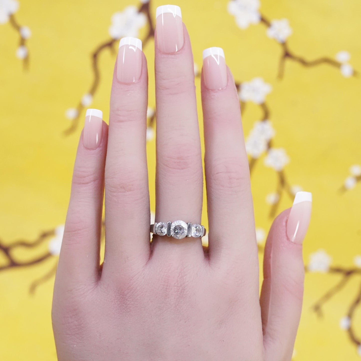 Size 7.5, vintage Sterling 925 silver anniversary ring with clear cz