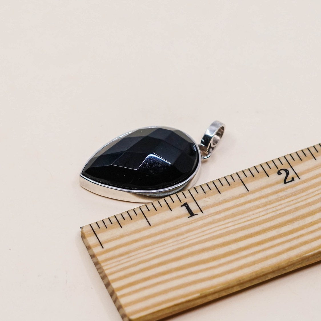 VTG handmade sterling silver pendant, Mexico 925 w/ teardrop shaped black onyx