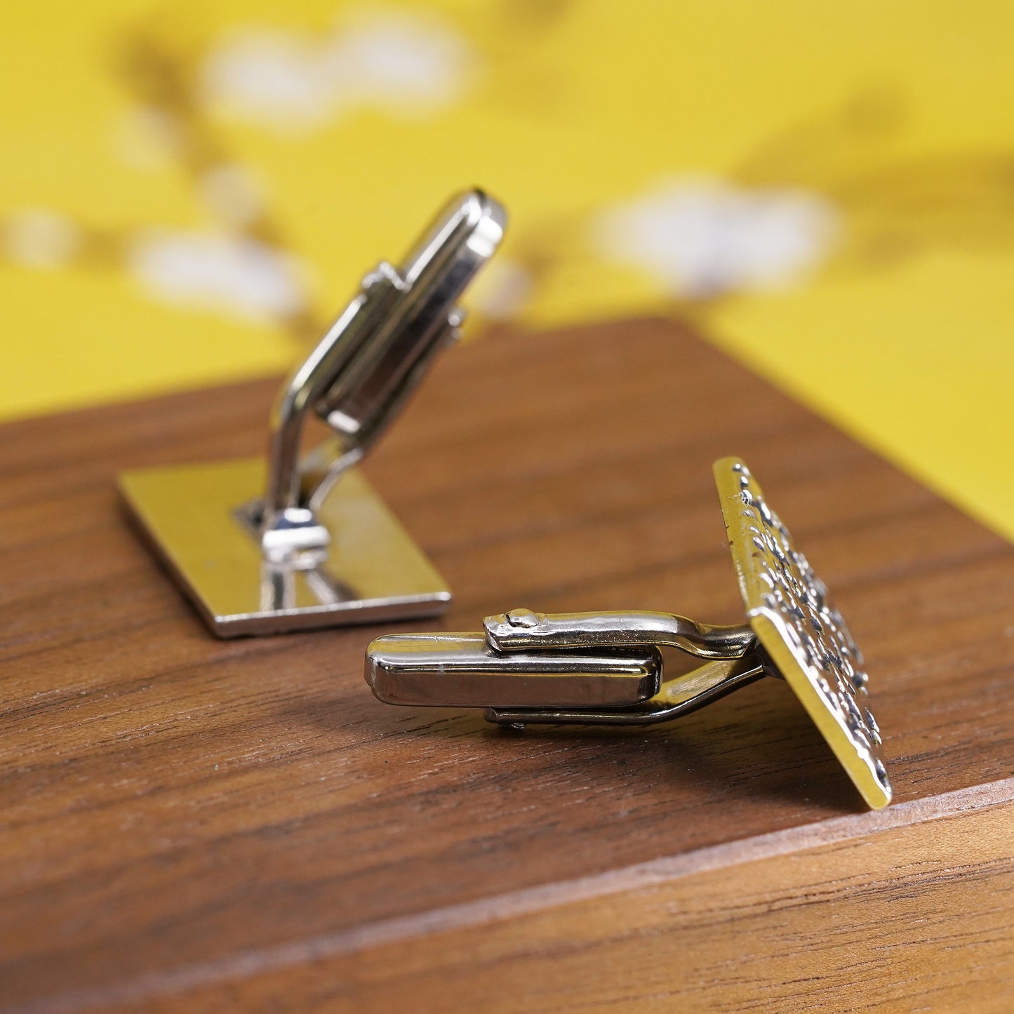 Imitat Jewelery Germany silver tone cufflink, cuff link with chain link details