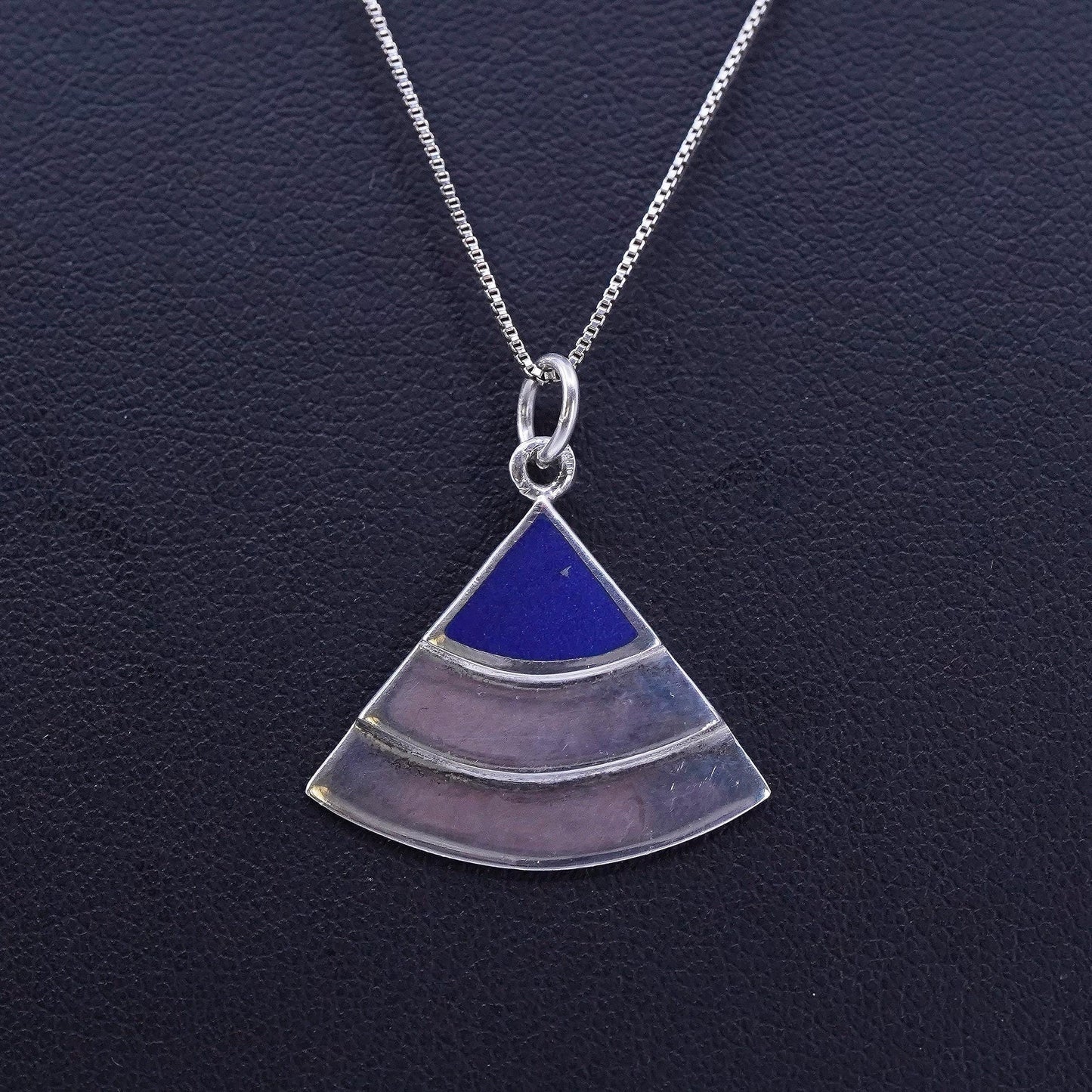 18”, Native American Sterling 925 silver box chain necklace with onyx pendant