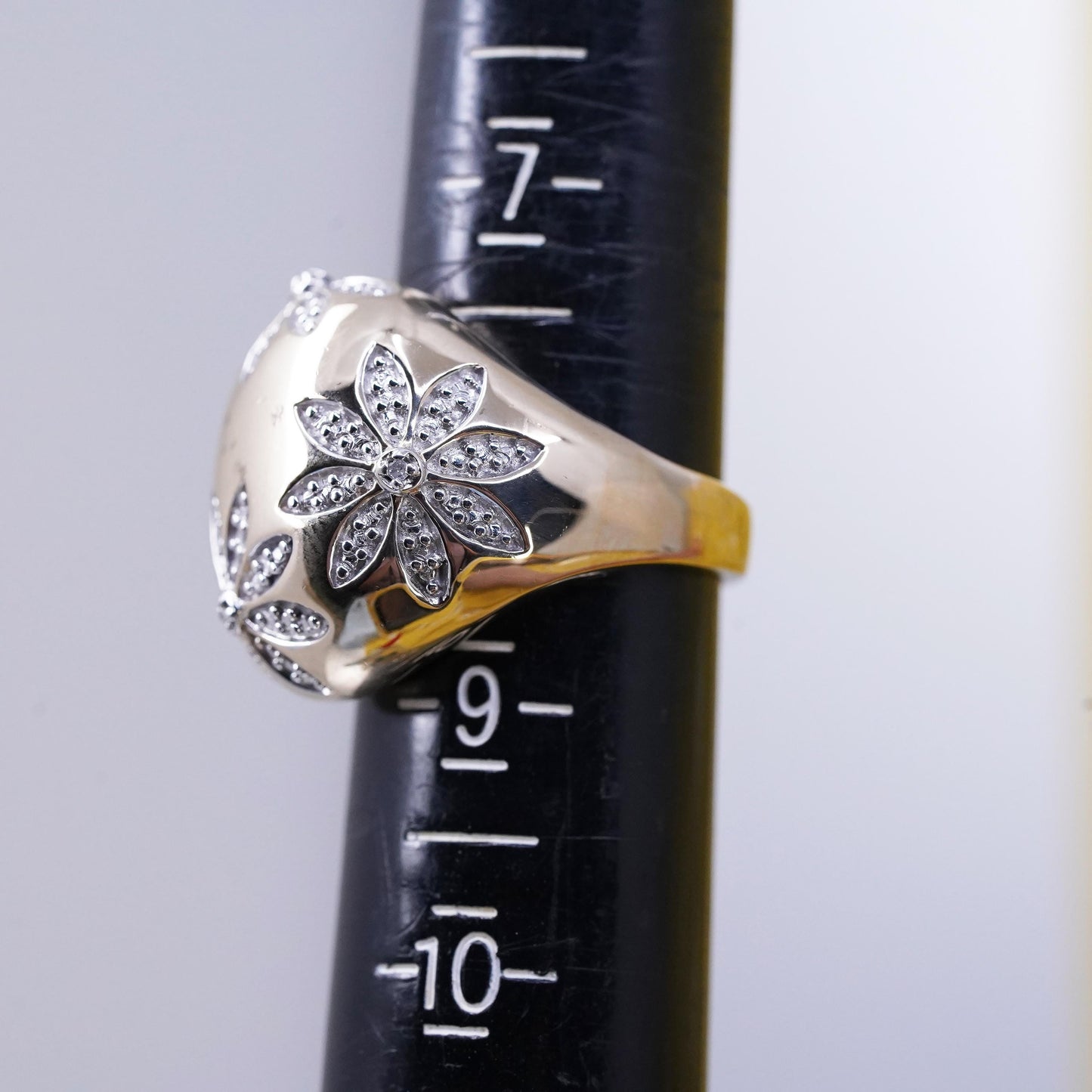 Size 8.25, vermeil yellow gold Sterling 925 silver dome ring diamond flowers
