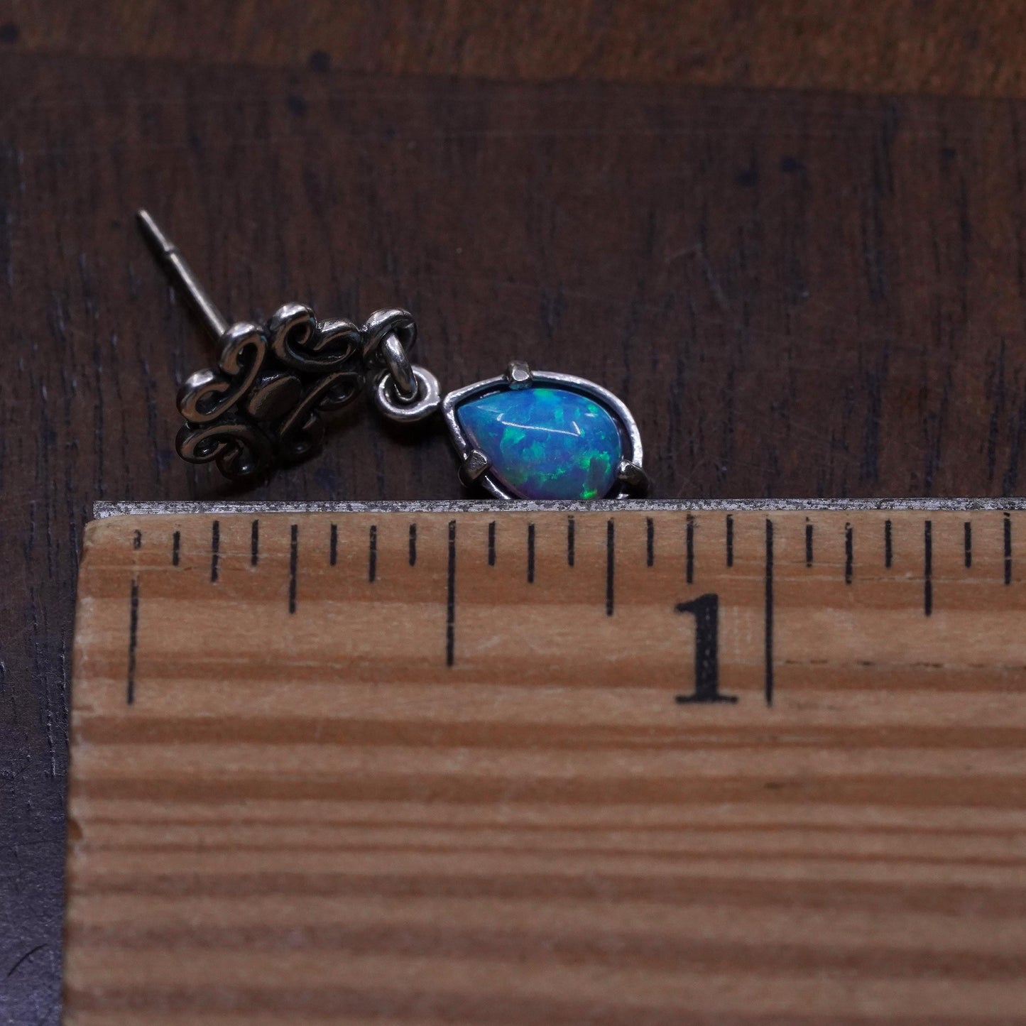 Vintage Sterling 925 silver handmade single earring with oval teardrop opal