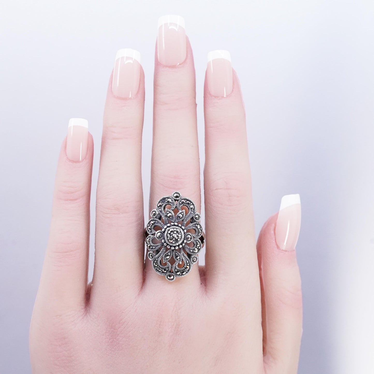 Size 7, southwestern Sterling 925 silver ring, filigree band cluster marcasite