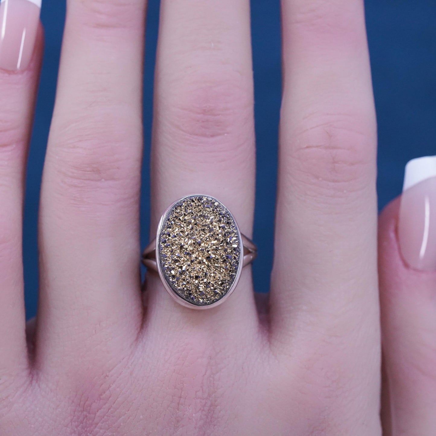Size 8, vintage sterling 925 silver handmade band ring with golden druzy stone