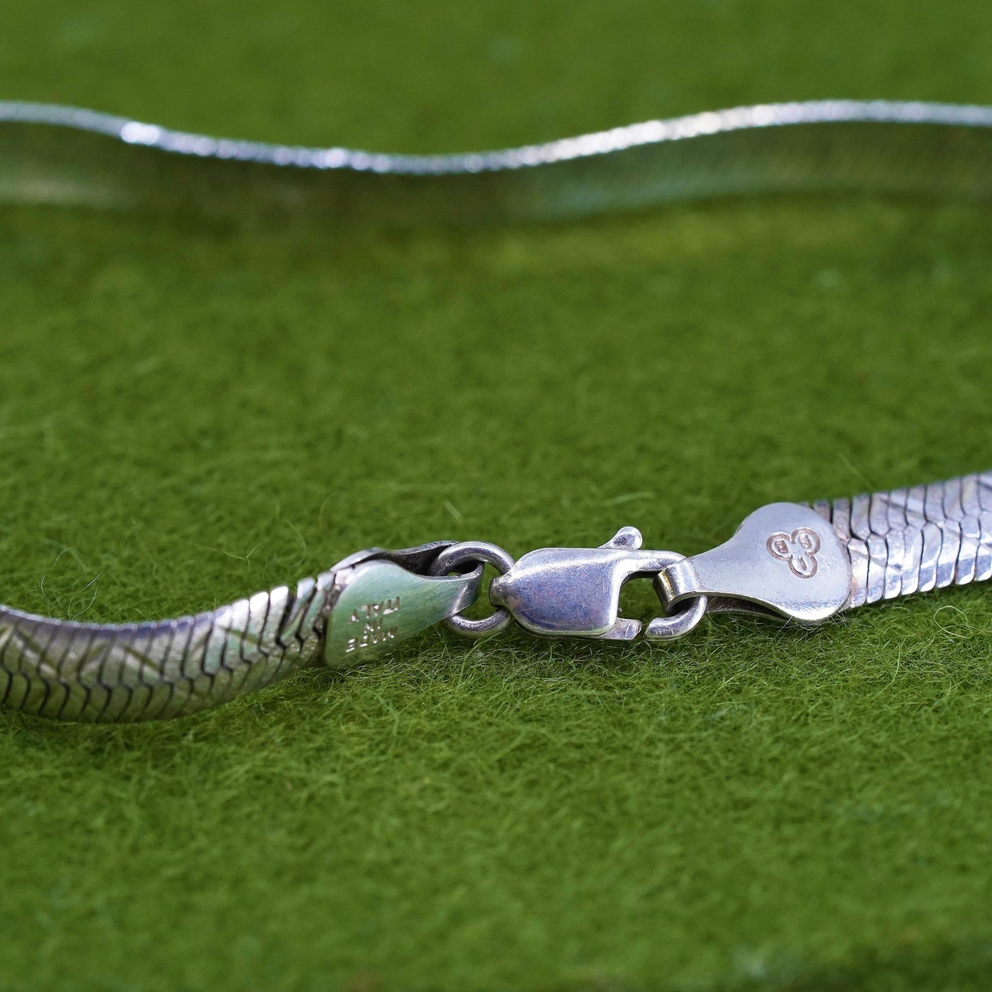 7.25”, 6mm, Vintage sterling silver herringbone bracelet, Italy 925 chain