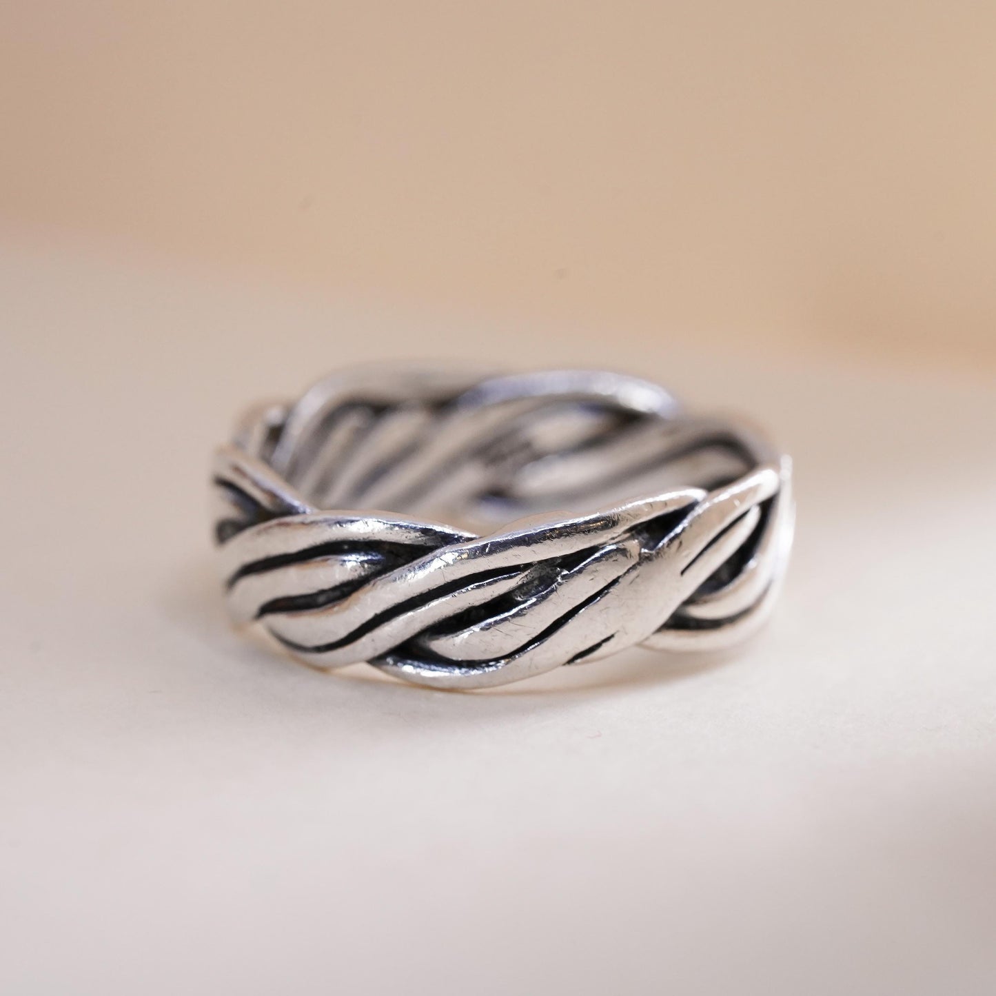 Size 7.5, vintage Sterling silver handmade ring, 925 woven braided cable band