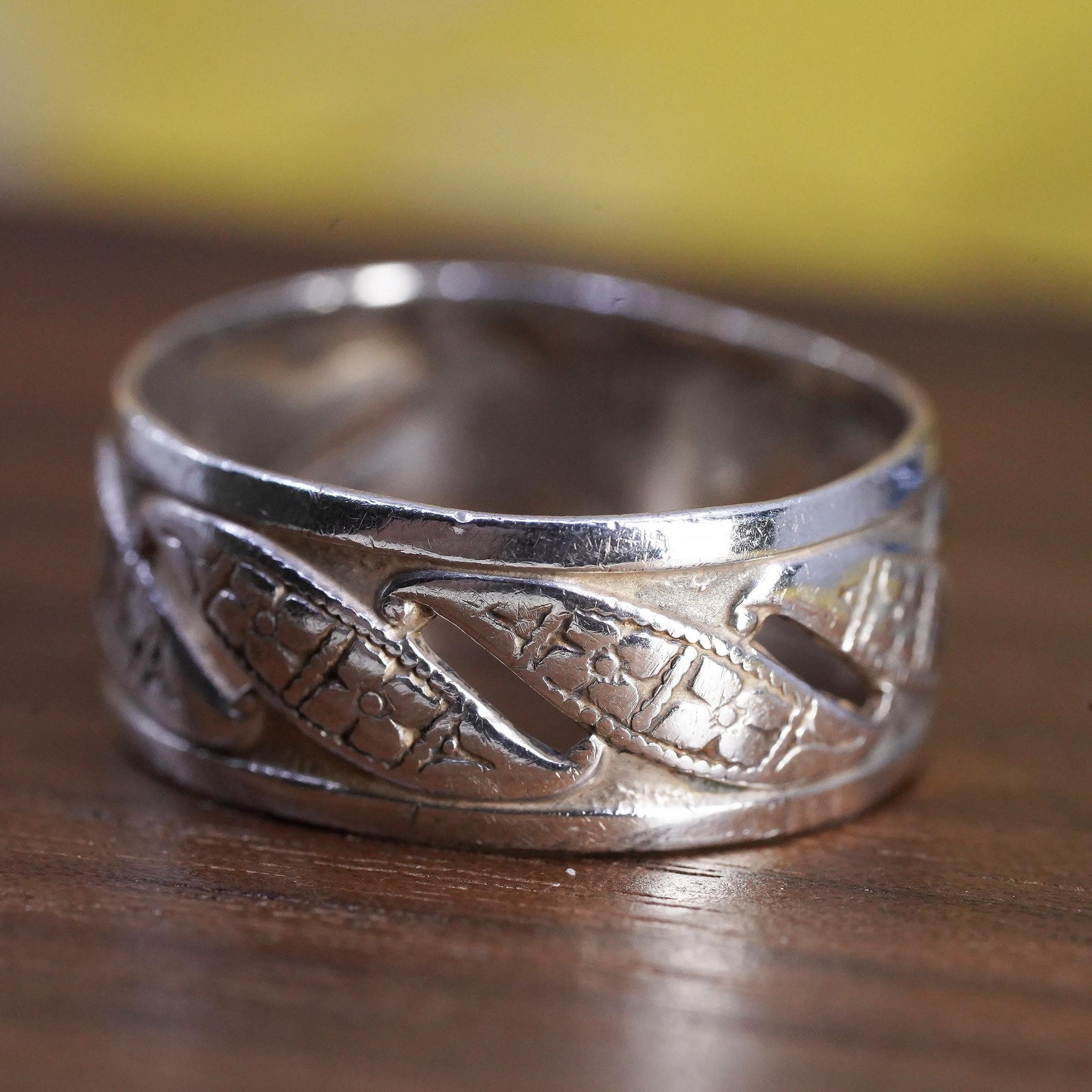 size 6, VTG southwestern Sterling silver handmade ring, 925 Openwork wide band