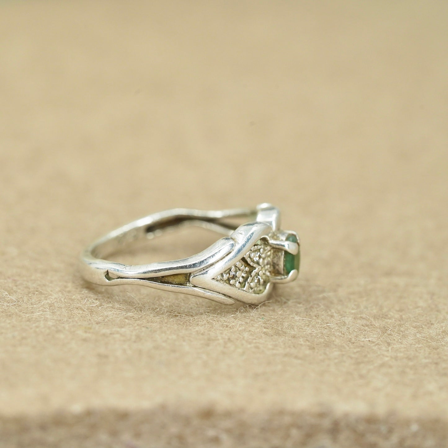 Size 6.5, vintage Sterling 925 silver handmade ring with jade and diamonds