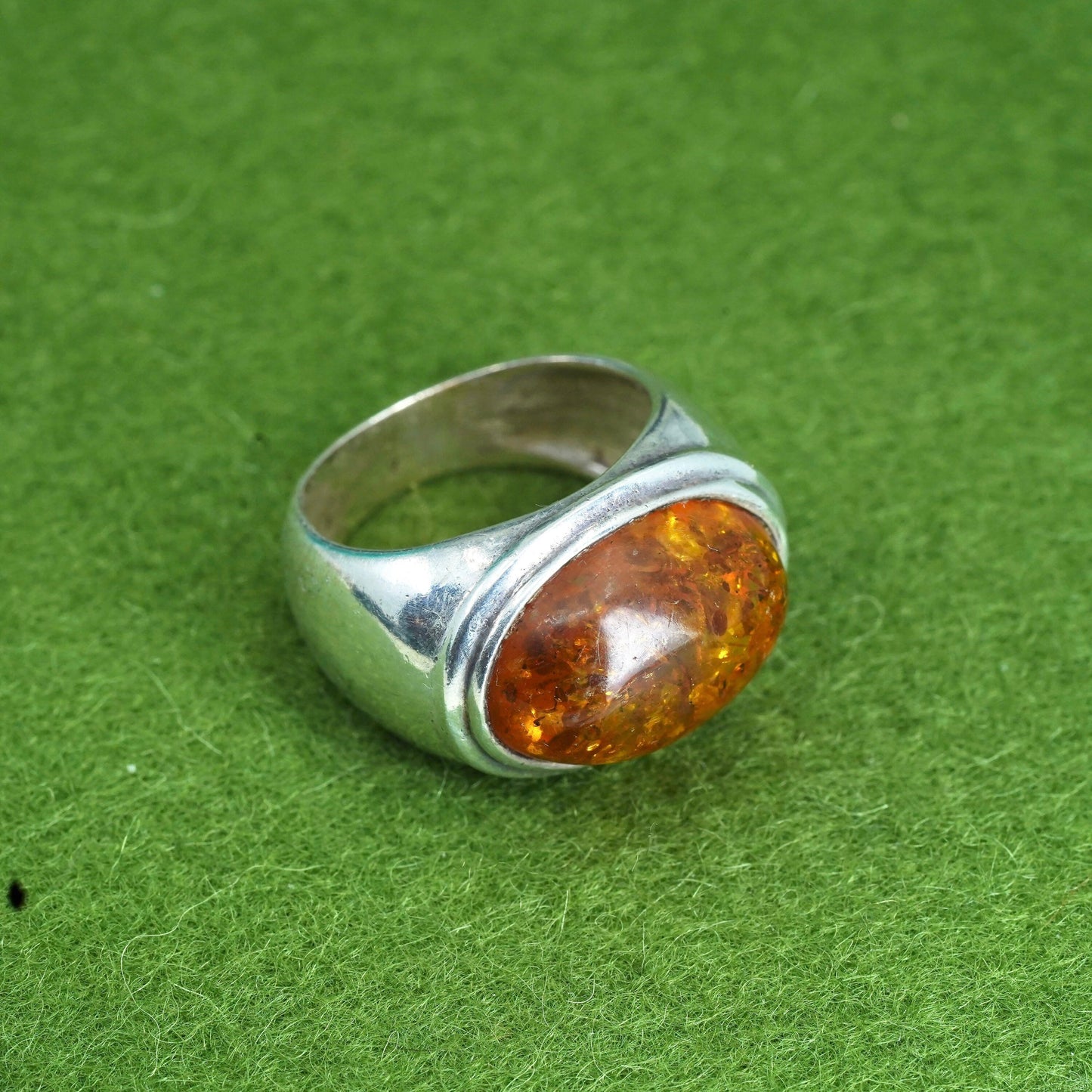 Size 7.75, Vintage sterling silver 925 handmade ring with oval Amber