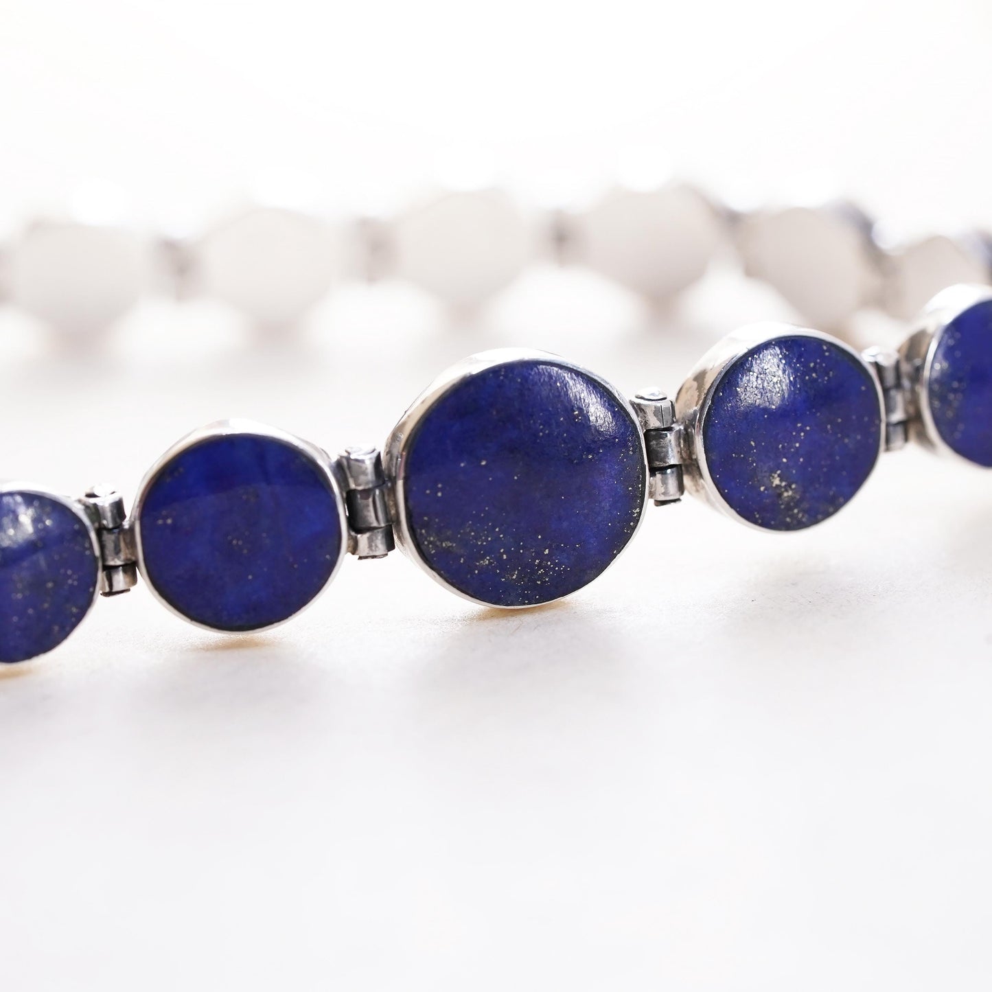 7", Vintage southwestern Sterling silver bracelet, 925 circle lapis lazuli