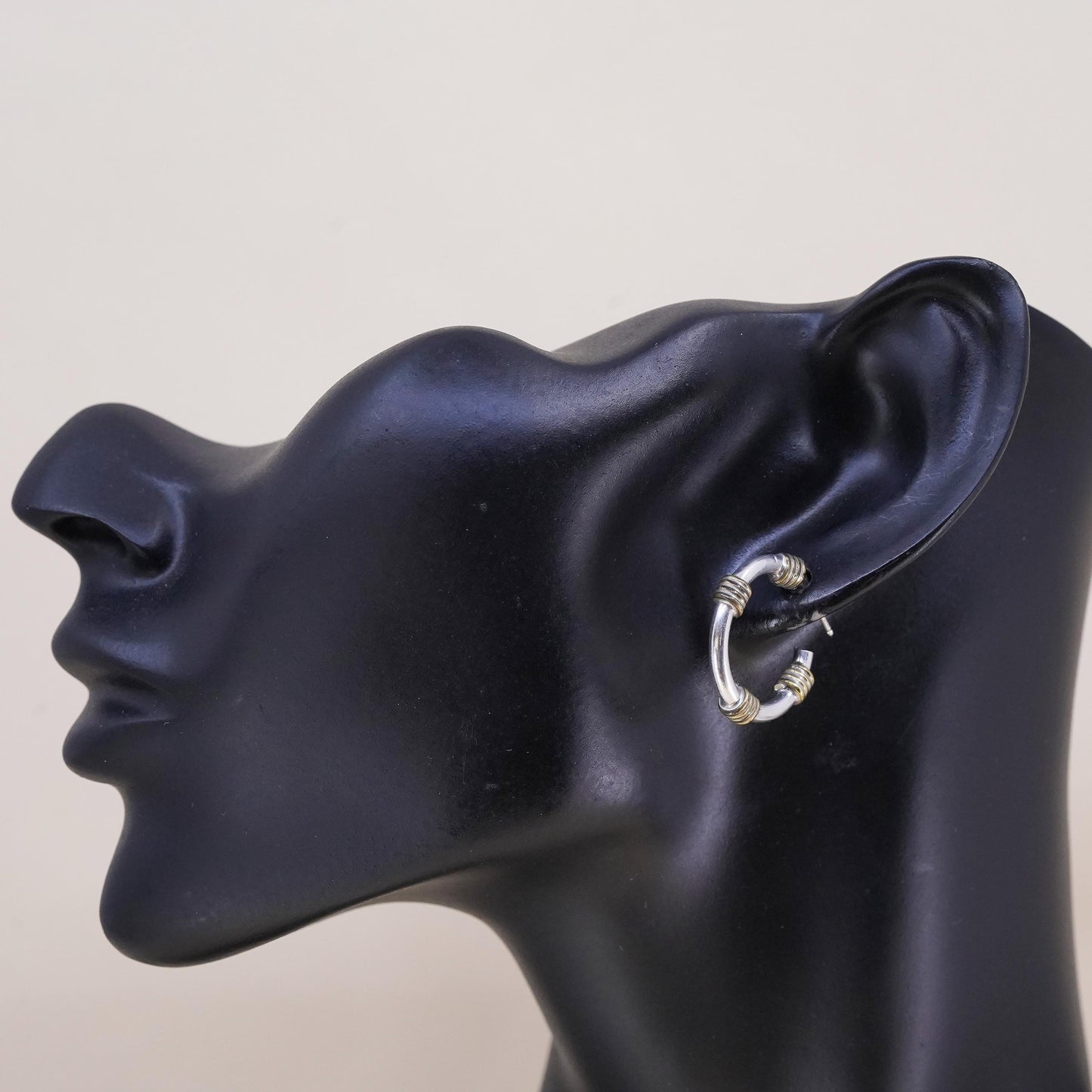 Vintage two tone Mexican single earring. Sterling 925 silver huggie stud