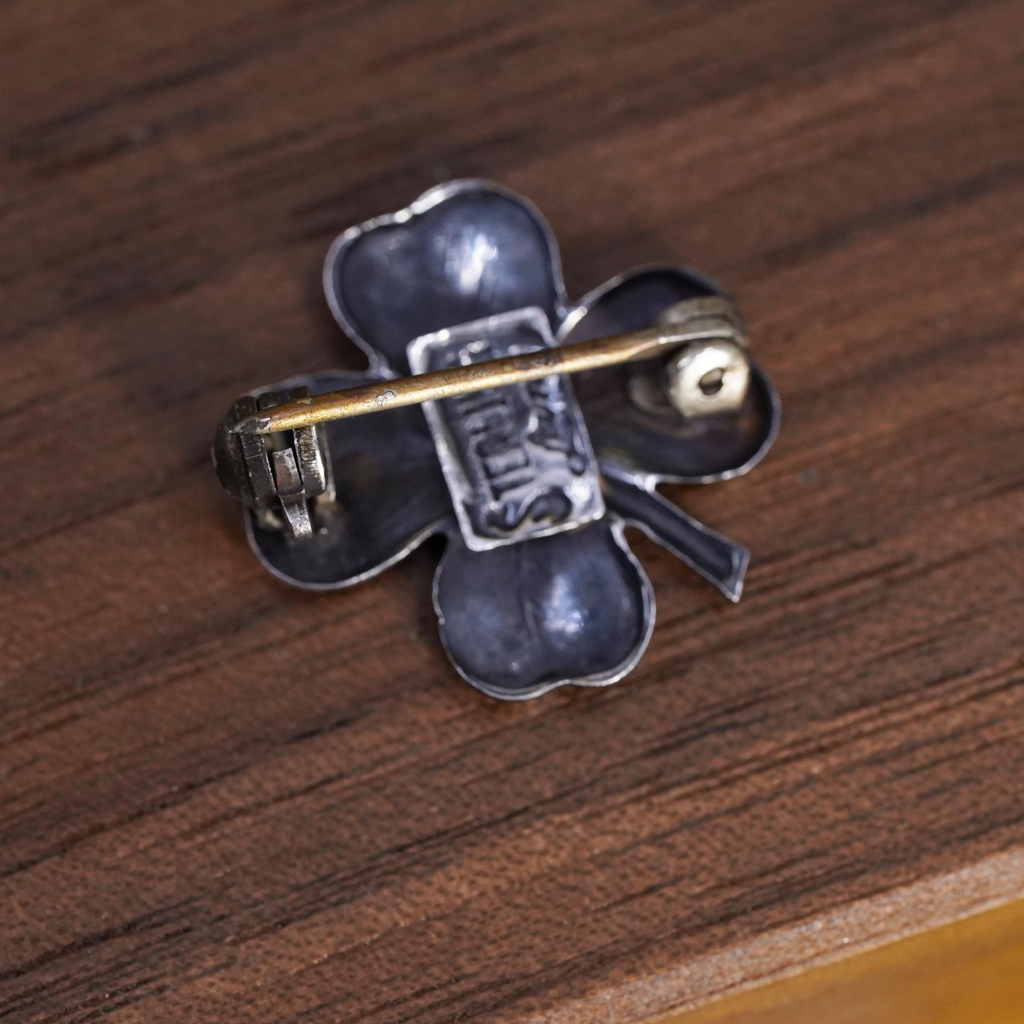 Vintage Lang handmade sterling 925 silver lucky clover brooch
