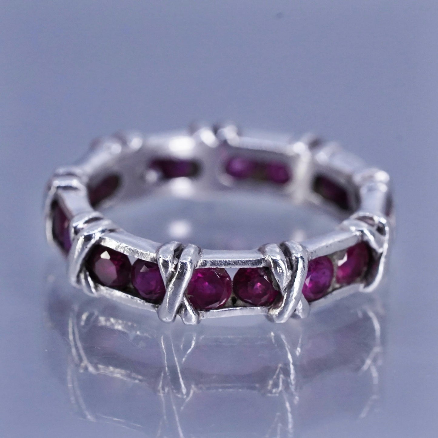 Size 6.25, vintage Sterling 925 silver stackable band ring with cluster ruby
