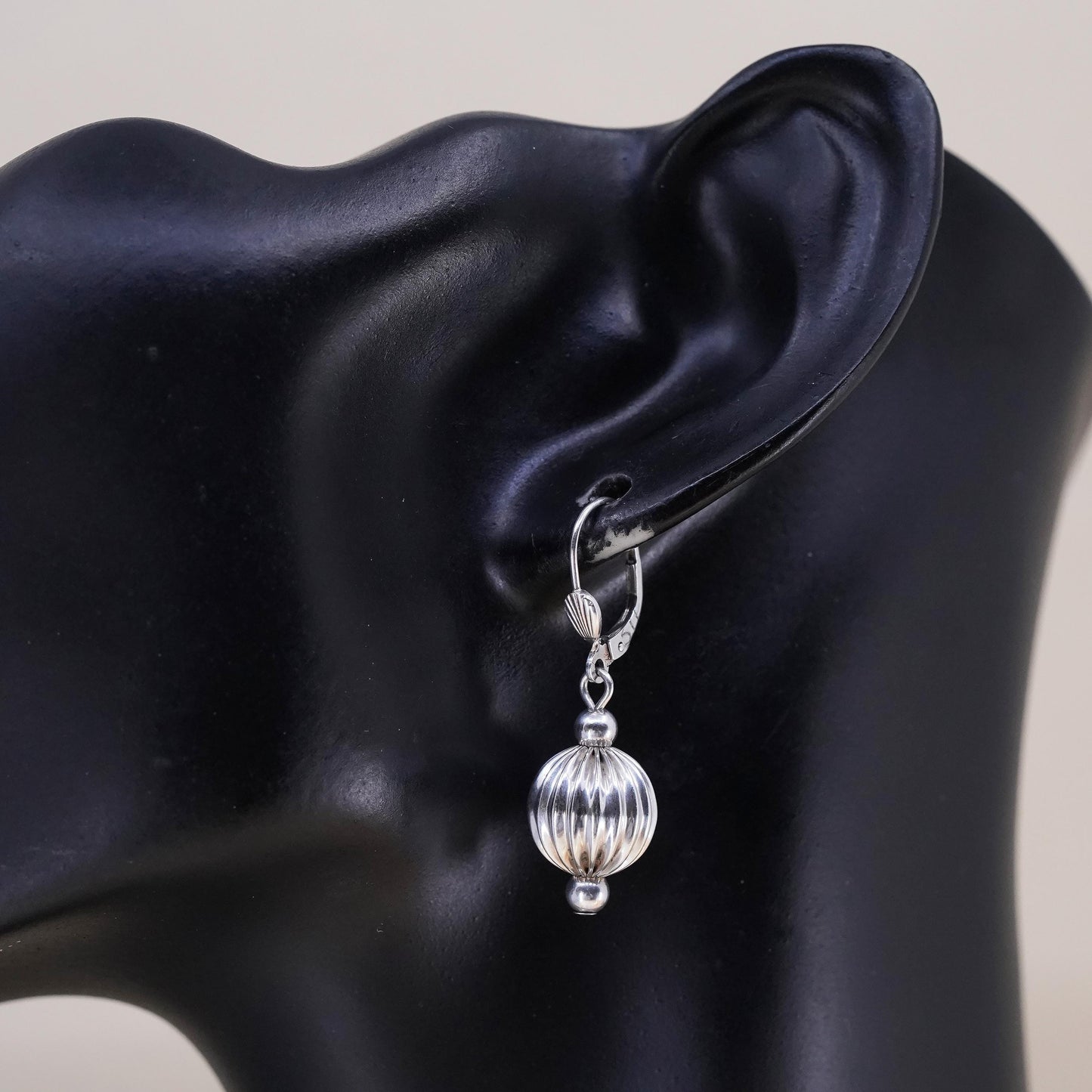 Vintage sterling silver handmade earrings, 925 silver ribbed beads dangles