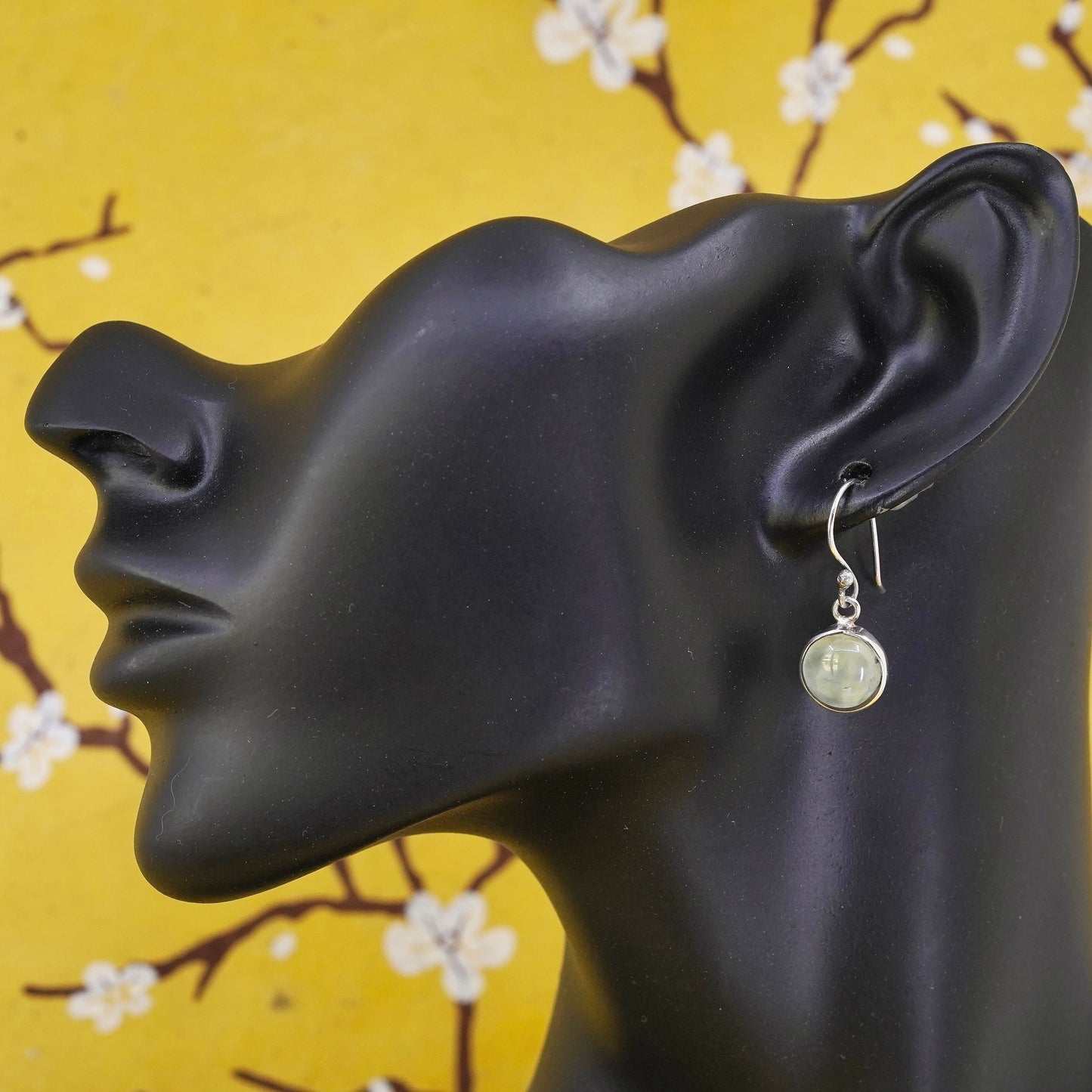 Vintage Sterling silver handmade earrings, 925 circle with jade inlay