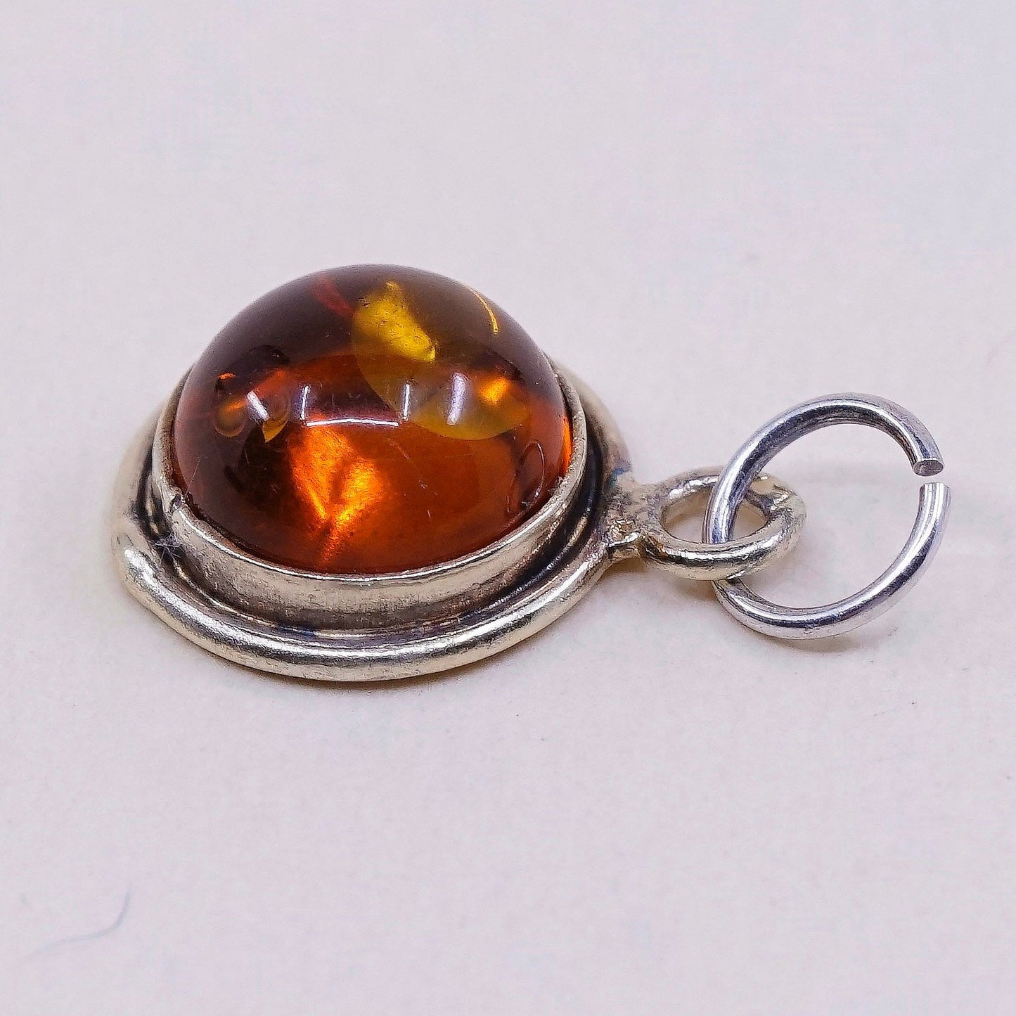 VTG Sterling silver handmade pendant, Mexico 925 w/ round Amber