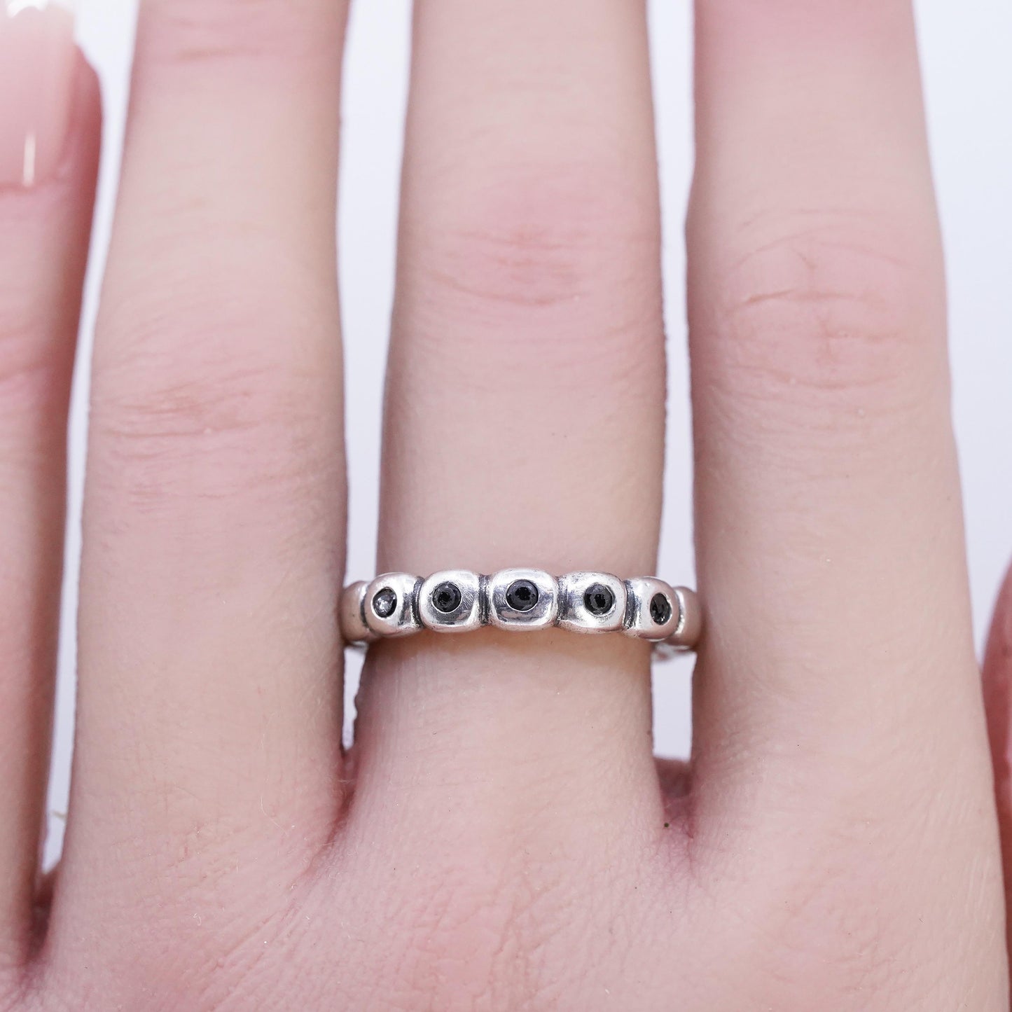 Size 8, vintage ALE Sterling 925 silver stackable band ring w/ cluster black cz