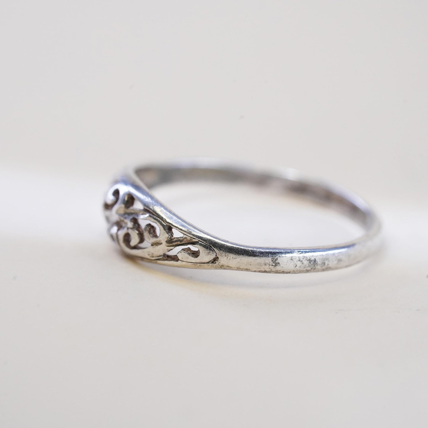 Size 6, vintage sterling silver handmade ring, 925 band with whirl filigree