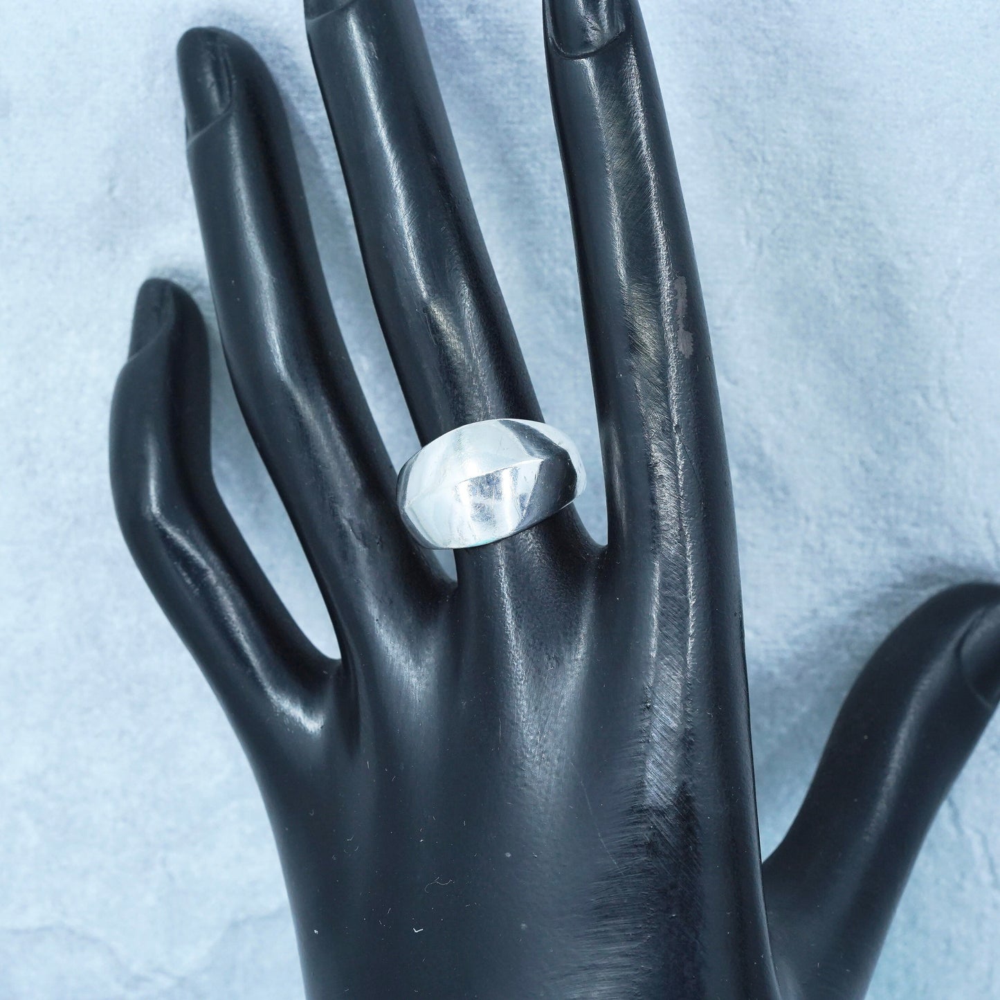 Size 7, vintage Sterling 925 silver handmade ring, modern ribbed band