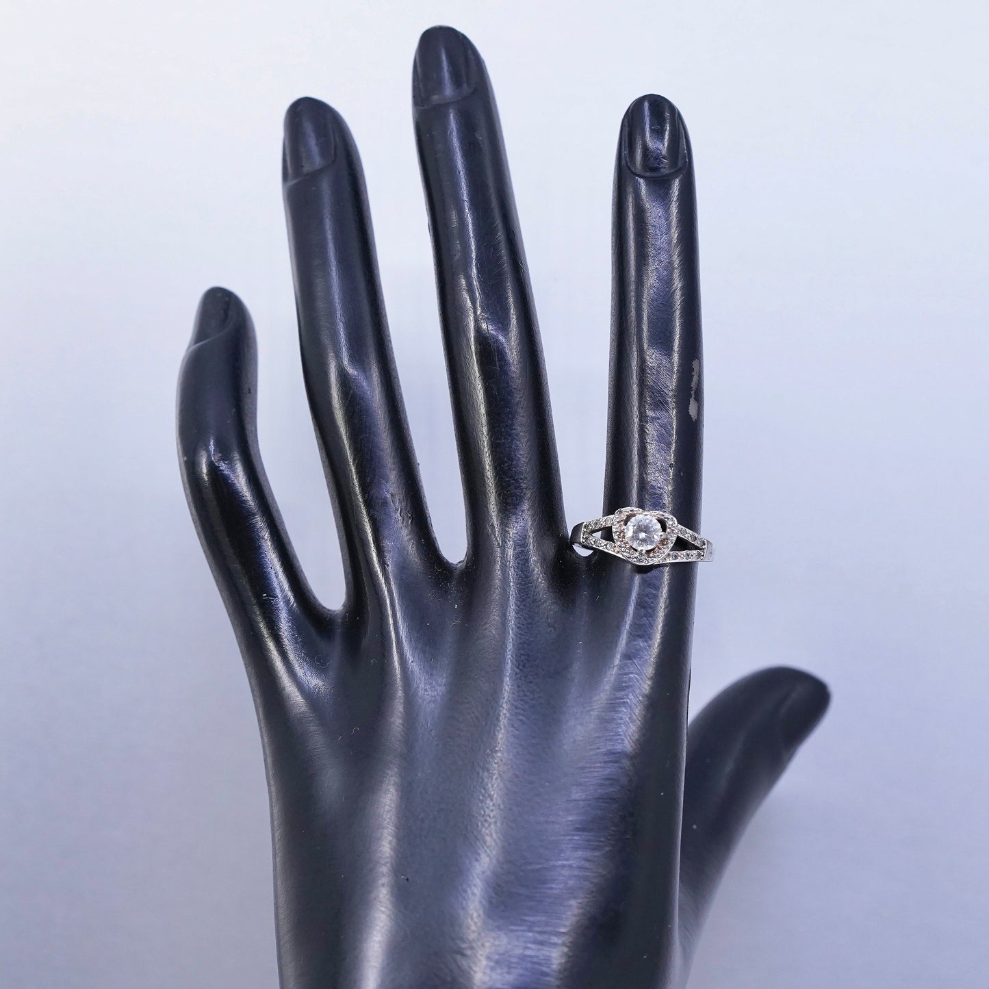 Size 7.5 vintage Sterling 925 silver engagement ring with heart Cz