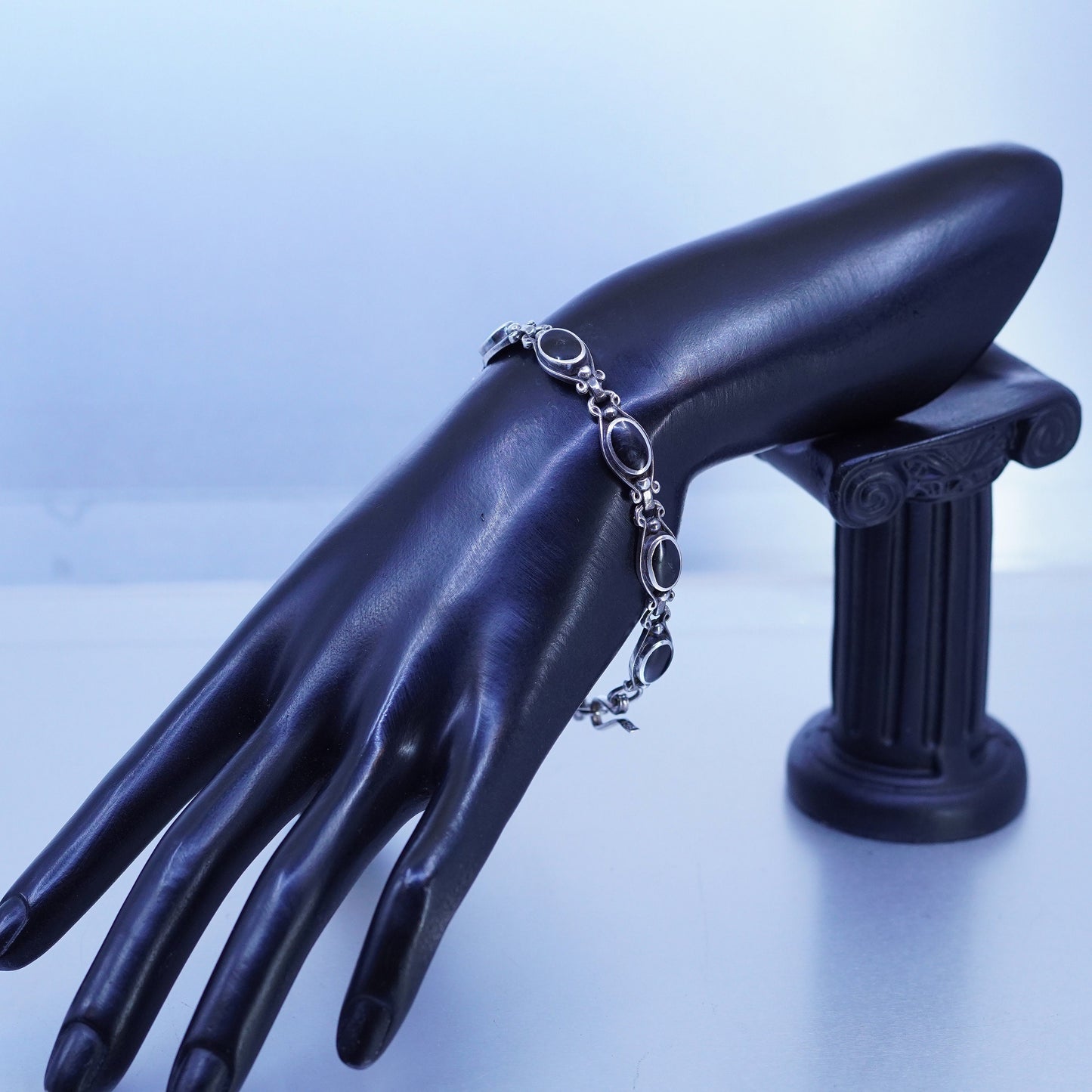 8”, Vintage mexico sterling 925 silver handmade bracelet with black onyx inlay