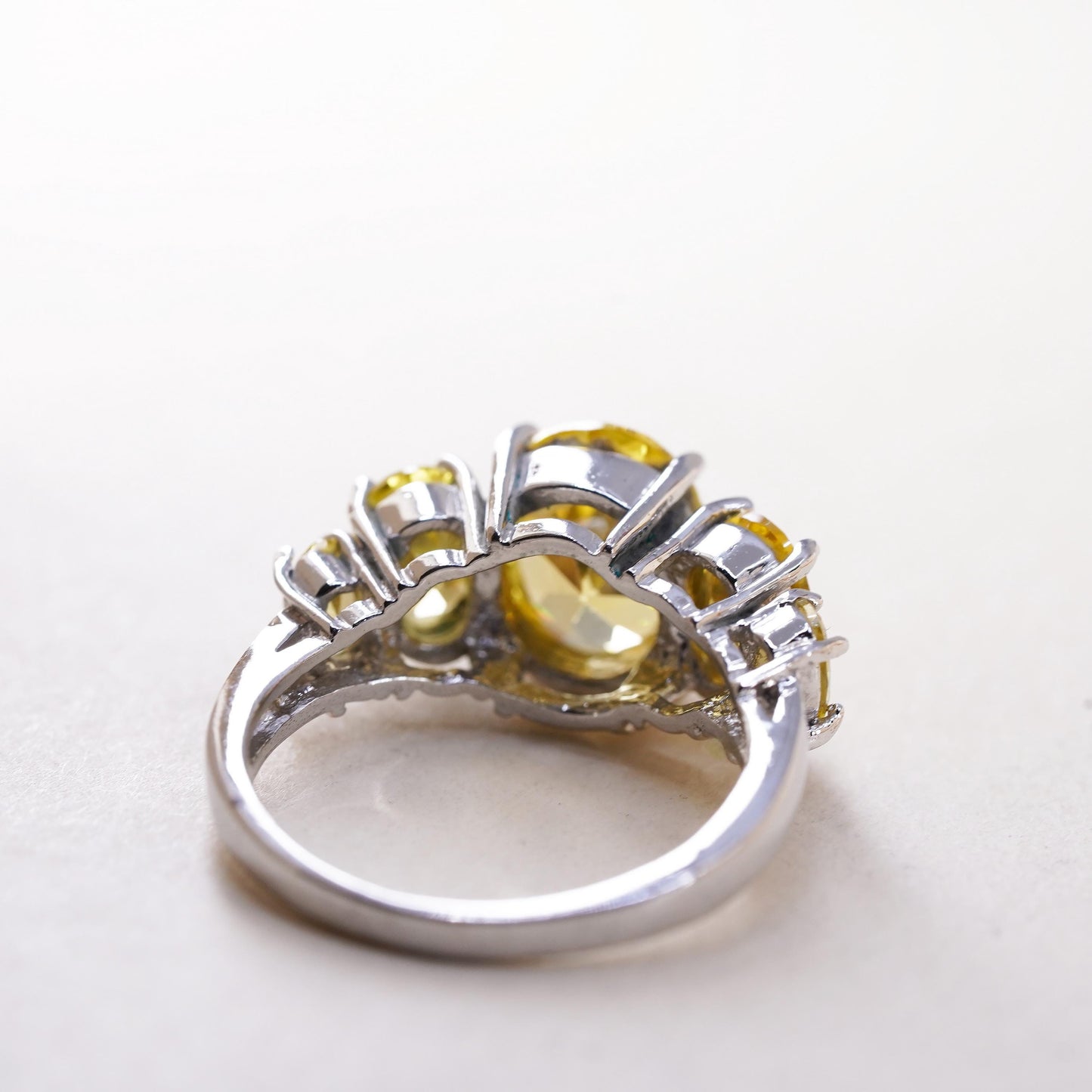 Size 6.25, vintage Sterling 925 silver handmade ring with oval citrine