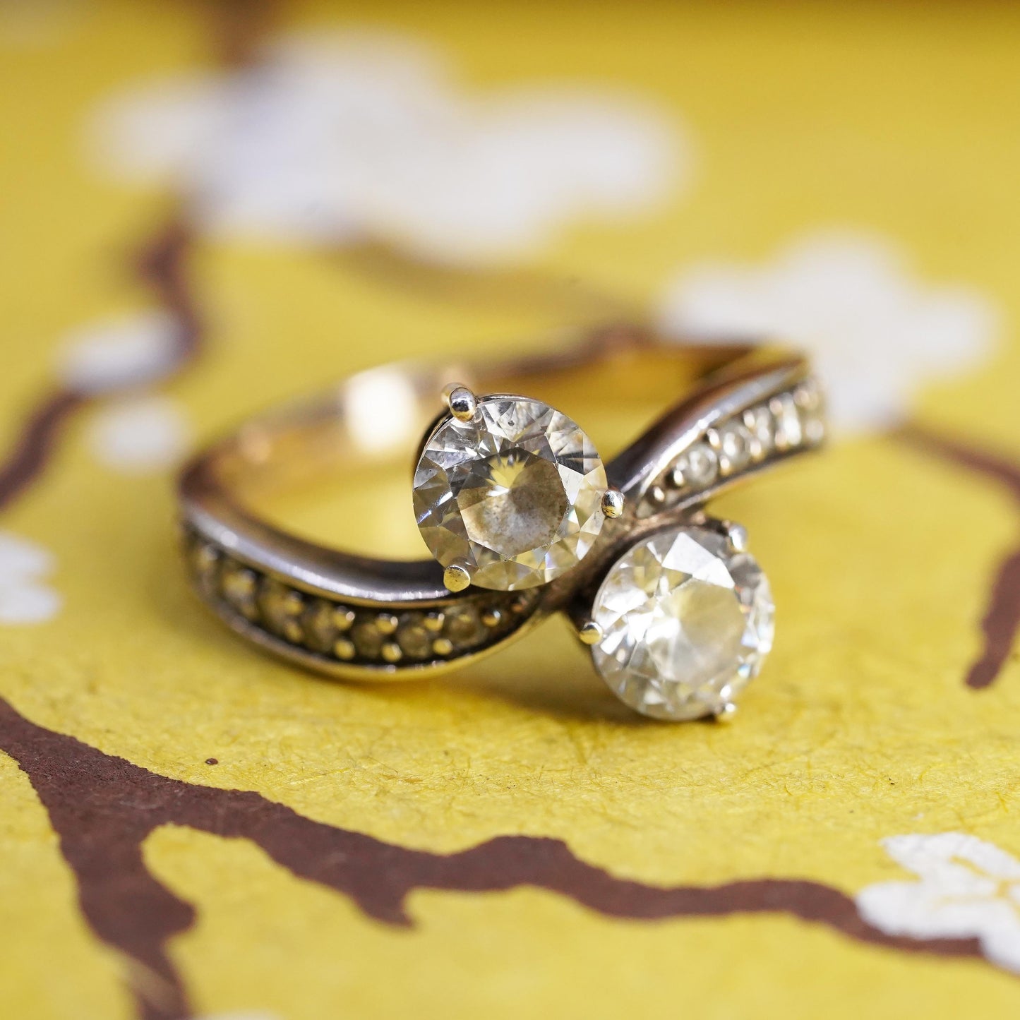 Size 7, vintage Sterling 925 silver anniversary engagement ring with cluster cz