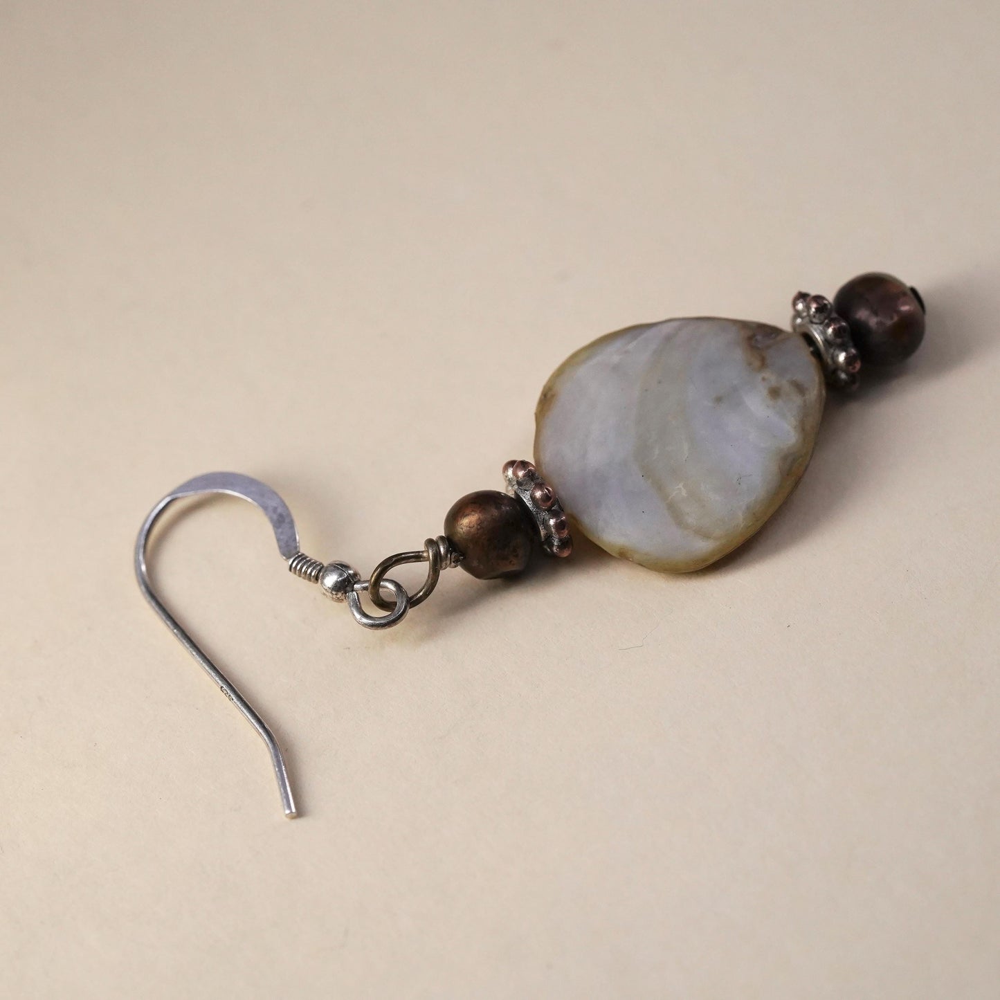 Vintage sterling 925 silver handmade single earring with mother of pearl pearl