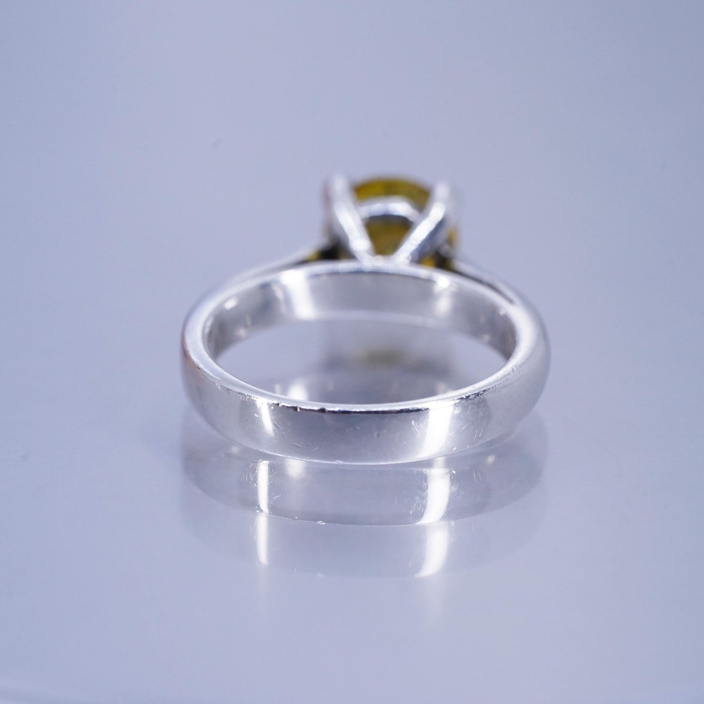 Size 6.5, vintage Sterling 925 silver handmade ring with circle citrine