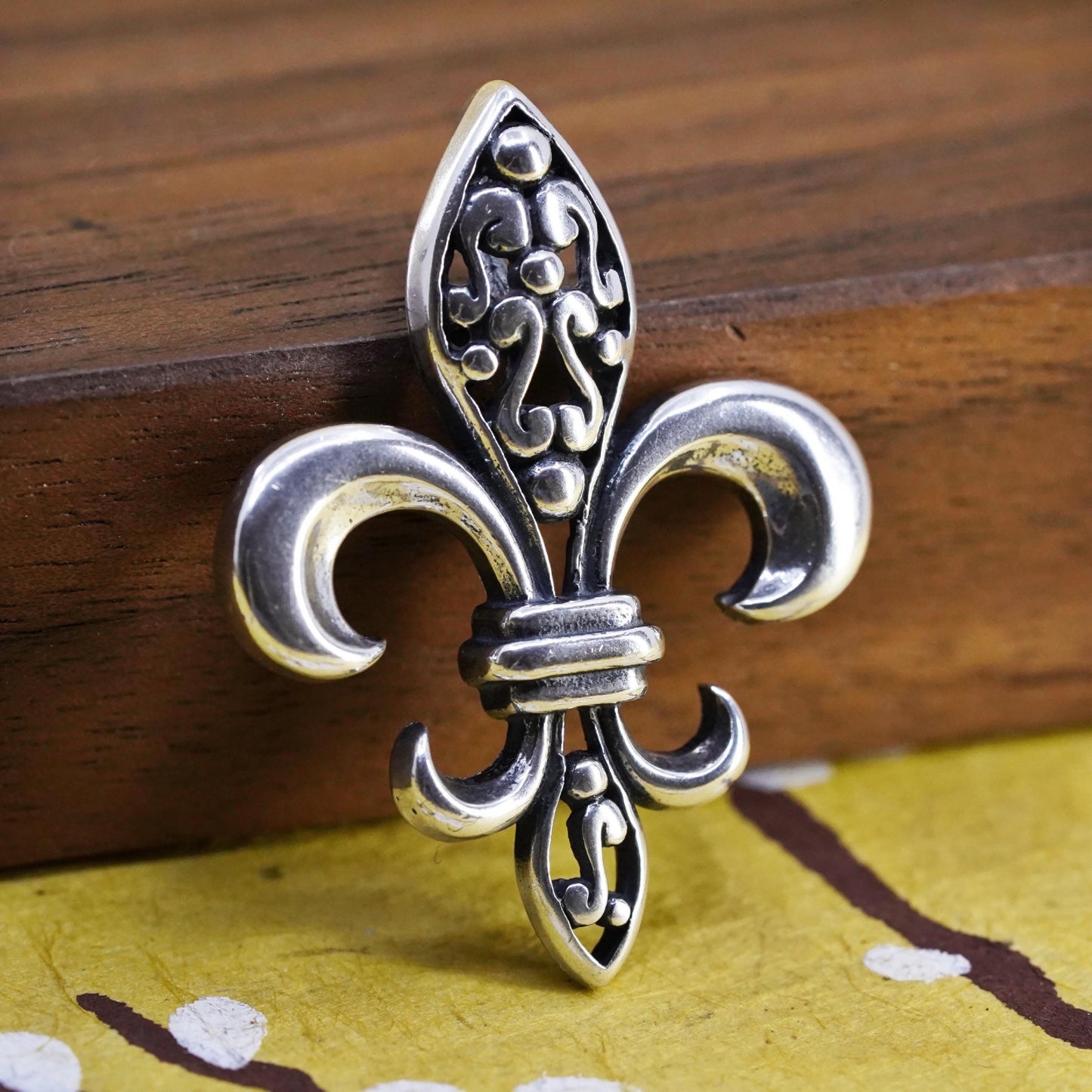 Vintage French symbol sterling 925 silver filigree the fleur-de-lis pendant