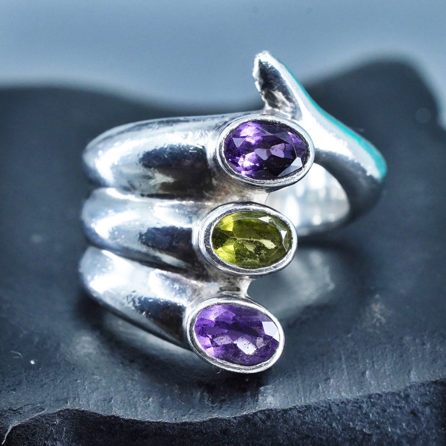 Size 5.5, vintage Sterling 925 silver handmade ring with amethyst and peridot