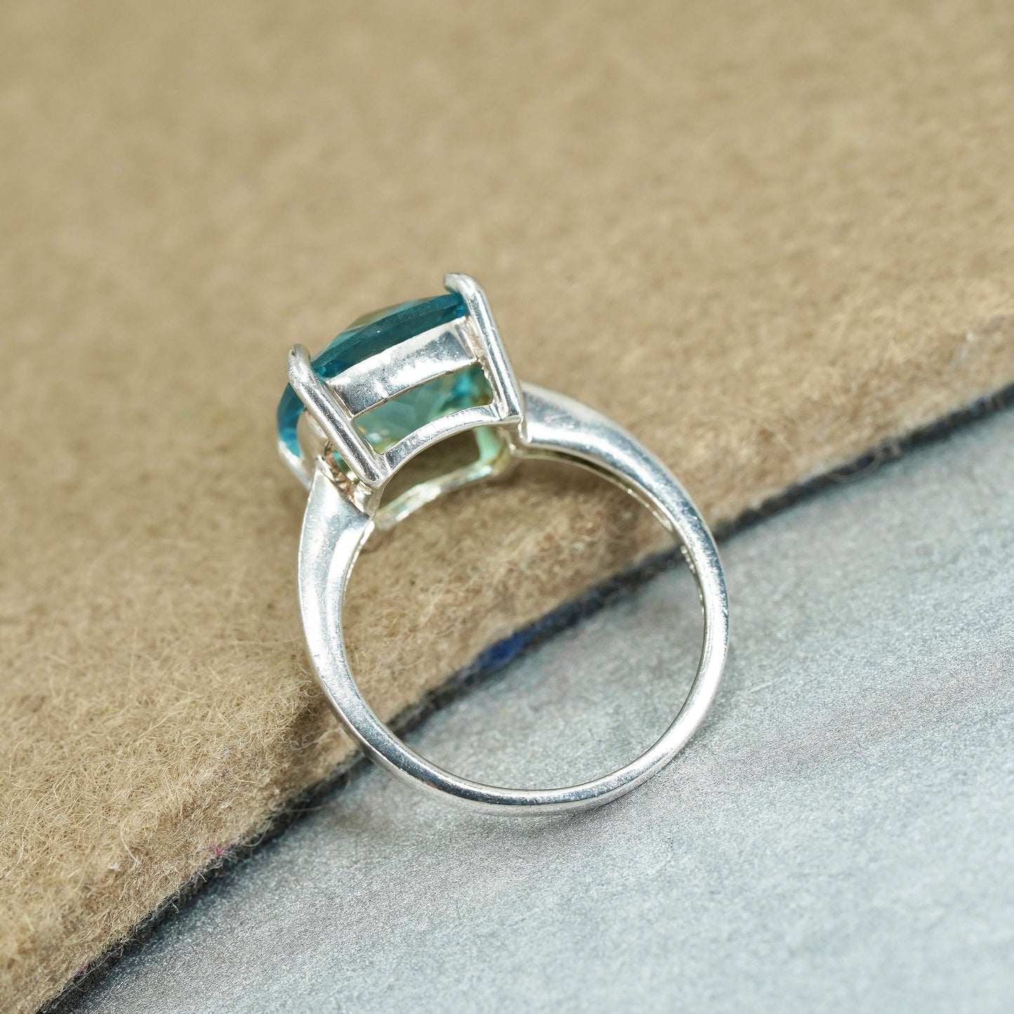 Size 7.25, vintage Sterling 925 silver band ring with checkerboard cut topaz