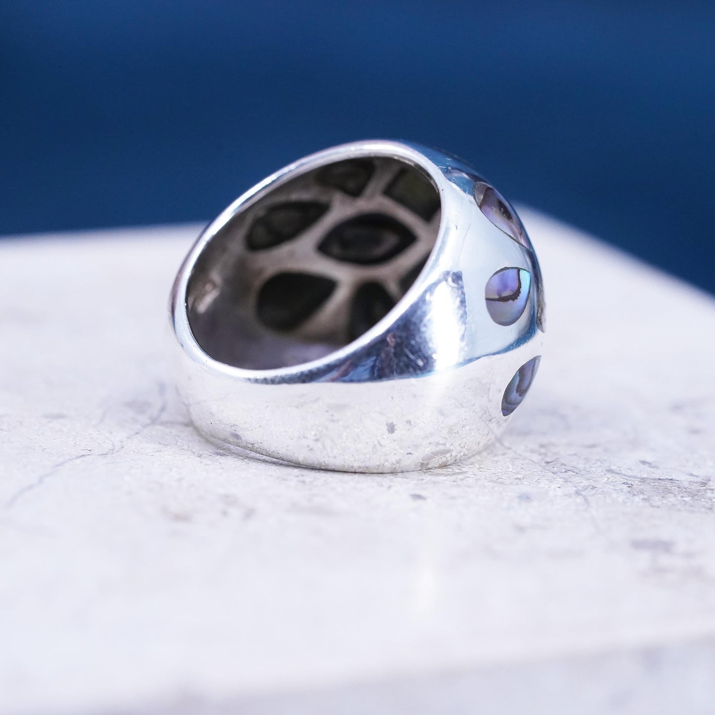 Size 7.5, vintage sterling 925 silver handmade statement ring with abalone