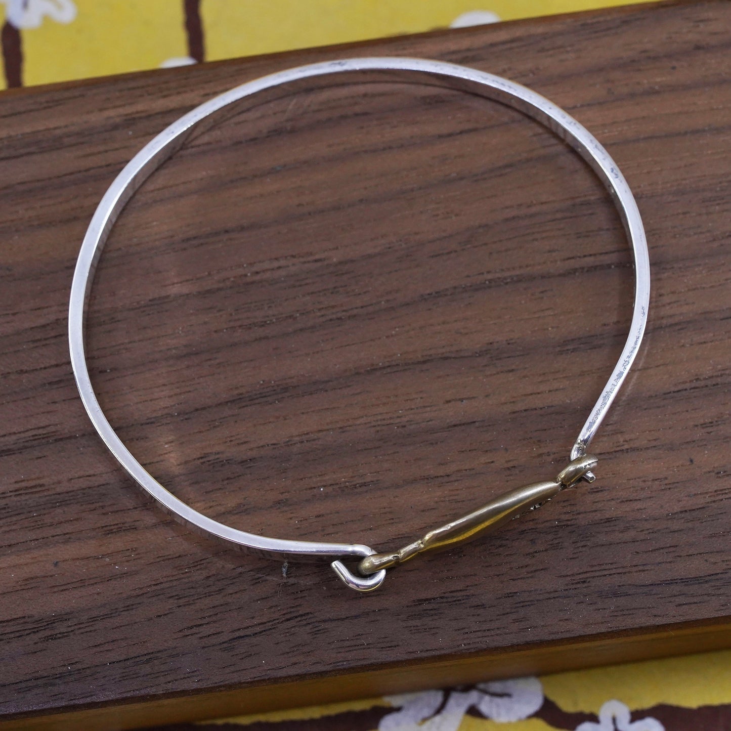 7”, Vintage two tone Sterling silver bracelet, Mexico 925 claw hinged bangle